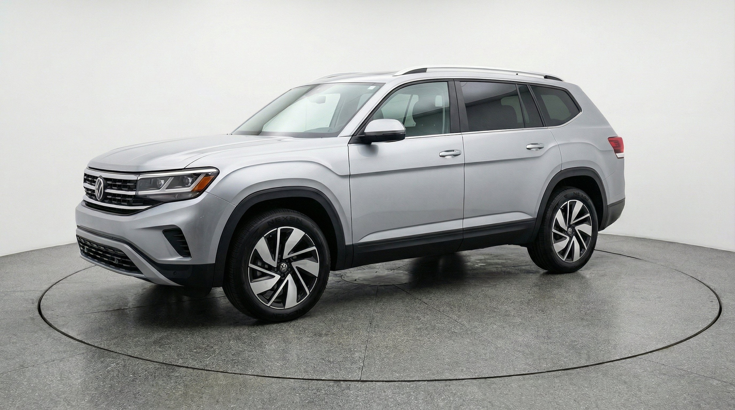 Thumbnail: 2026 Volkswagen Atlas - 3