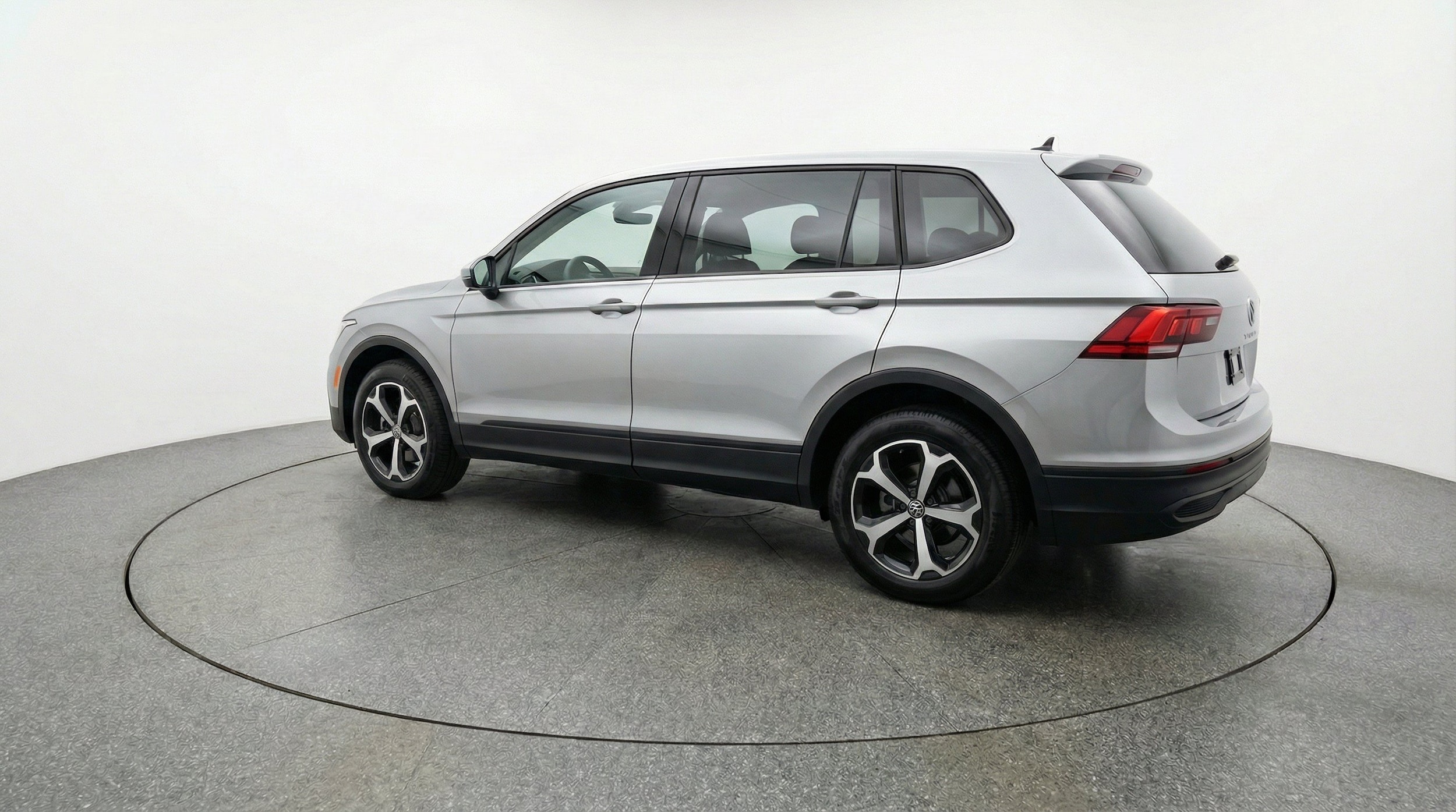 Thumbnail: 2026 Volkswagen Tiguan - 6
