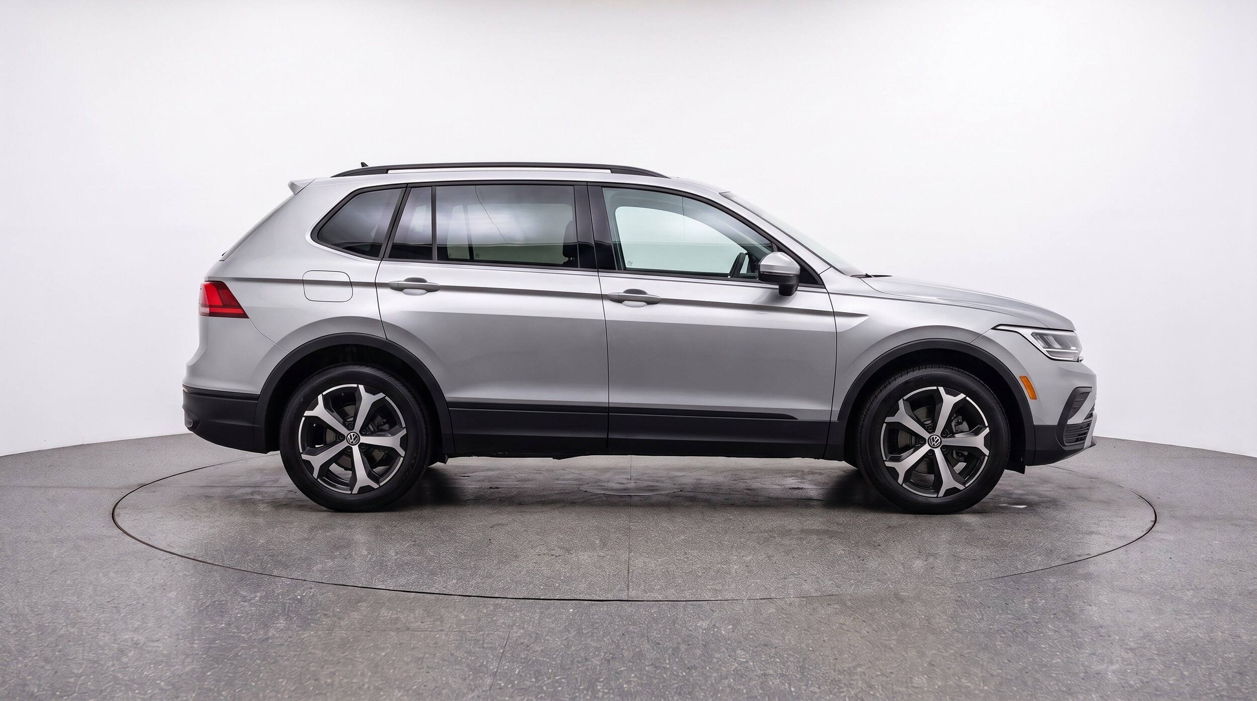 Thumbnail: 2026 Volkswagen Tiguan - 11