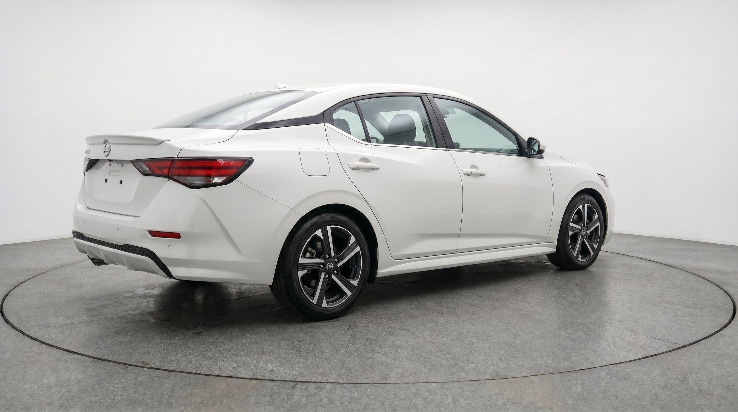 Thumbnail: 2025 Nissan Sentra - 9