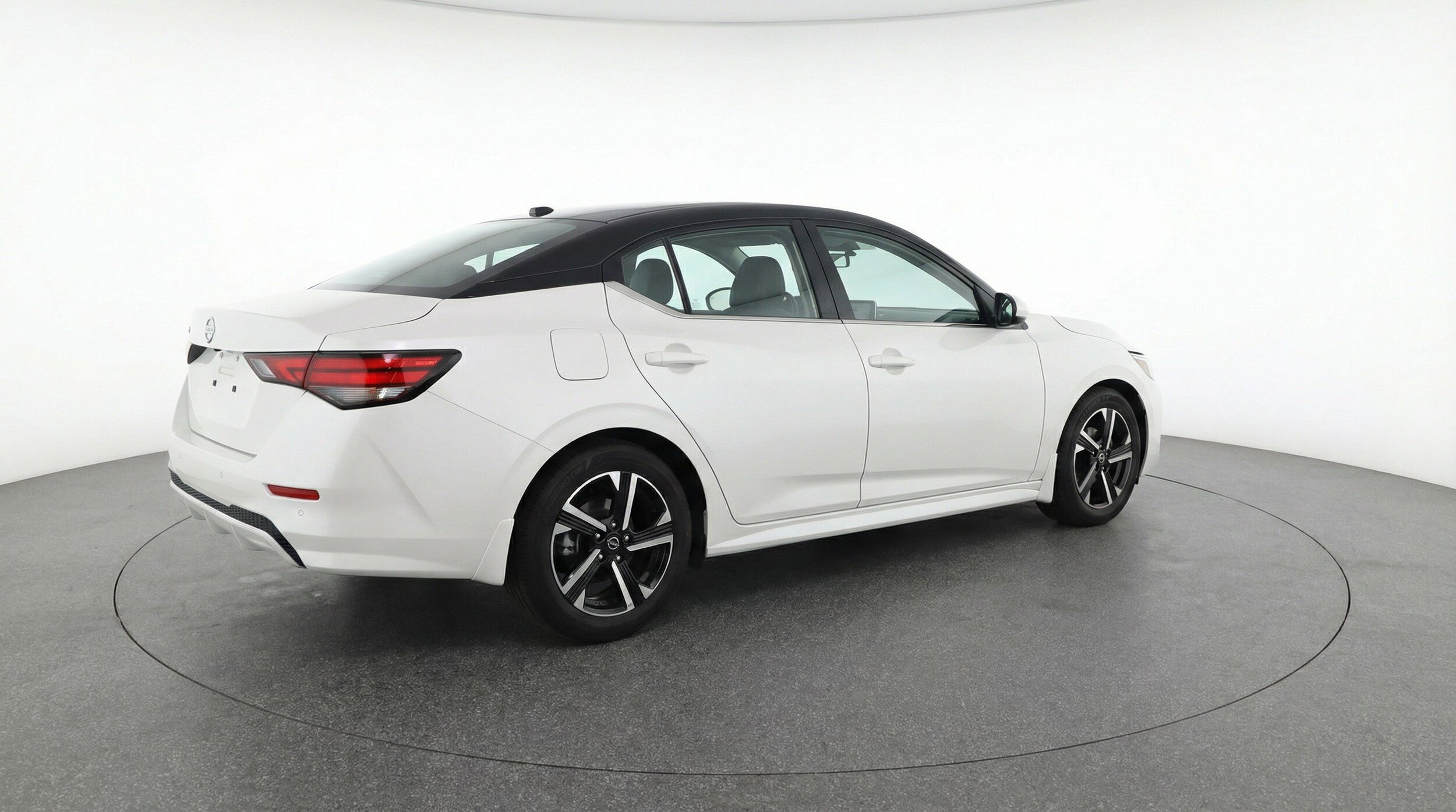 Thumbnail: 2025 Nissan Sentra - 9