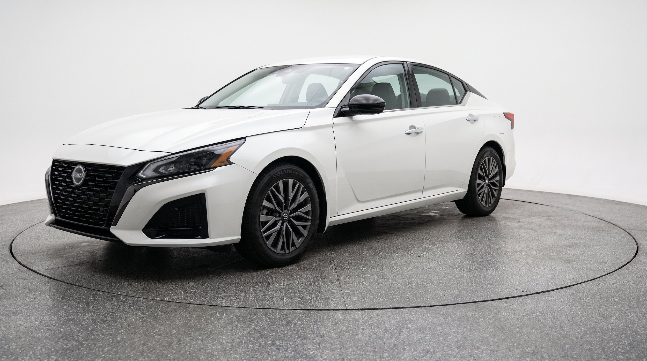 Thumbnail: 2025 Nissan Altima - 3
