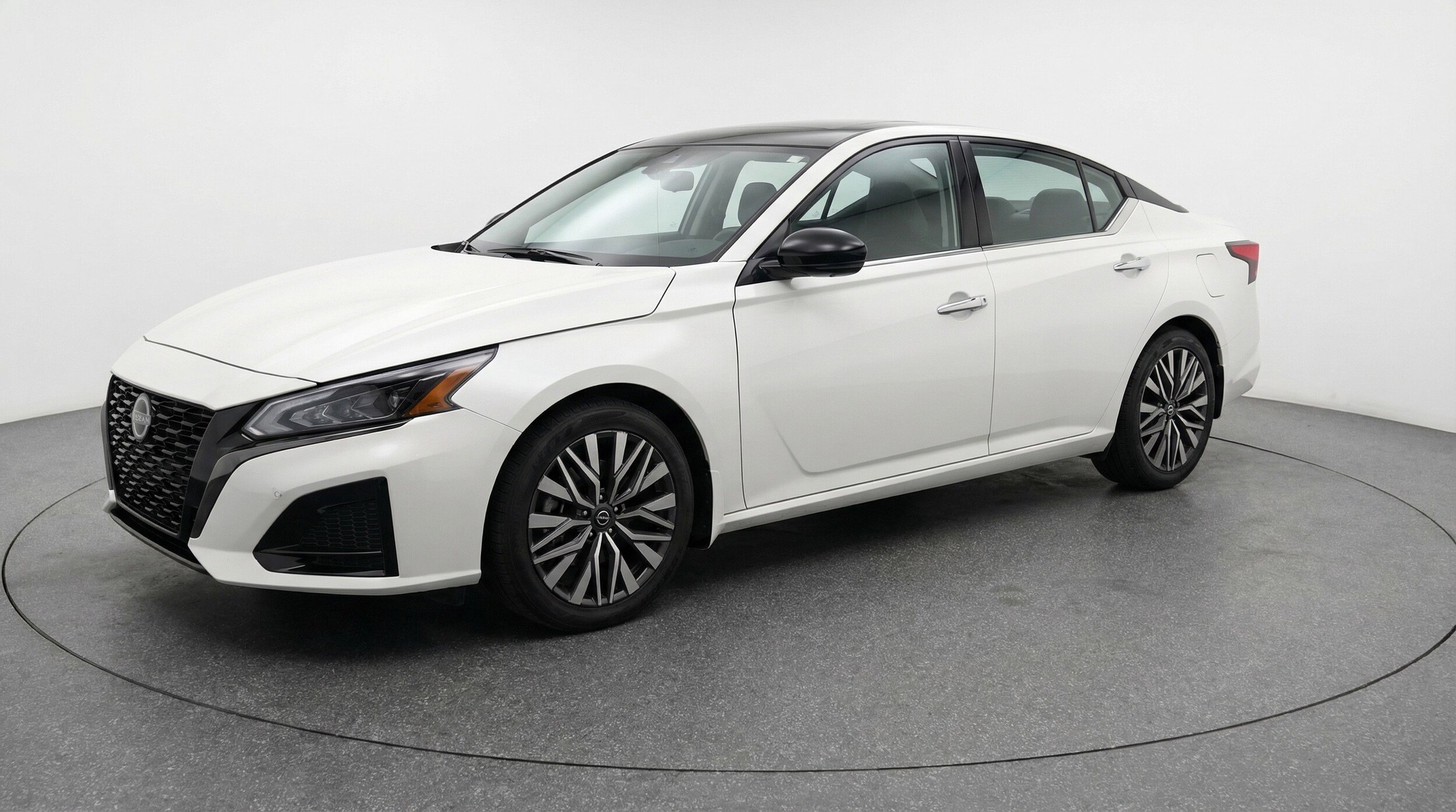 Thumbnail: 2025 Nissan Altima - 3