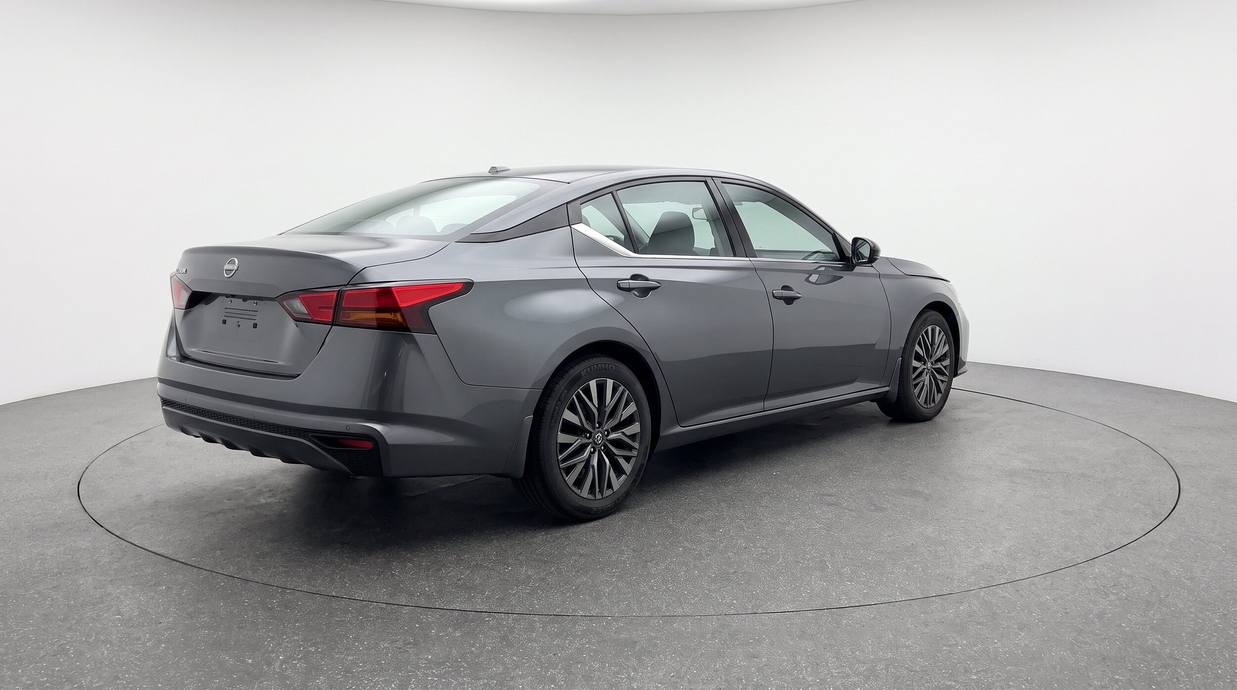 Thumbnail: 2025 Nissan Altima - 9