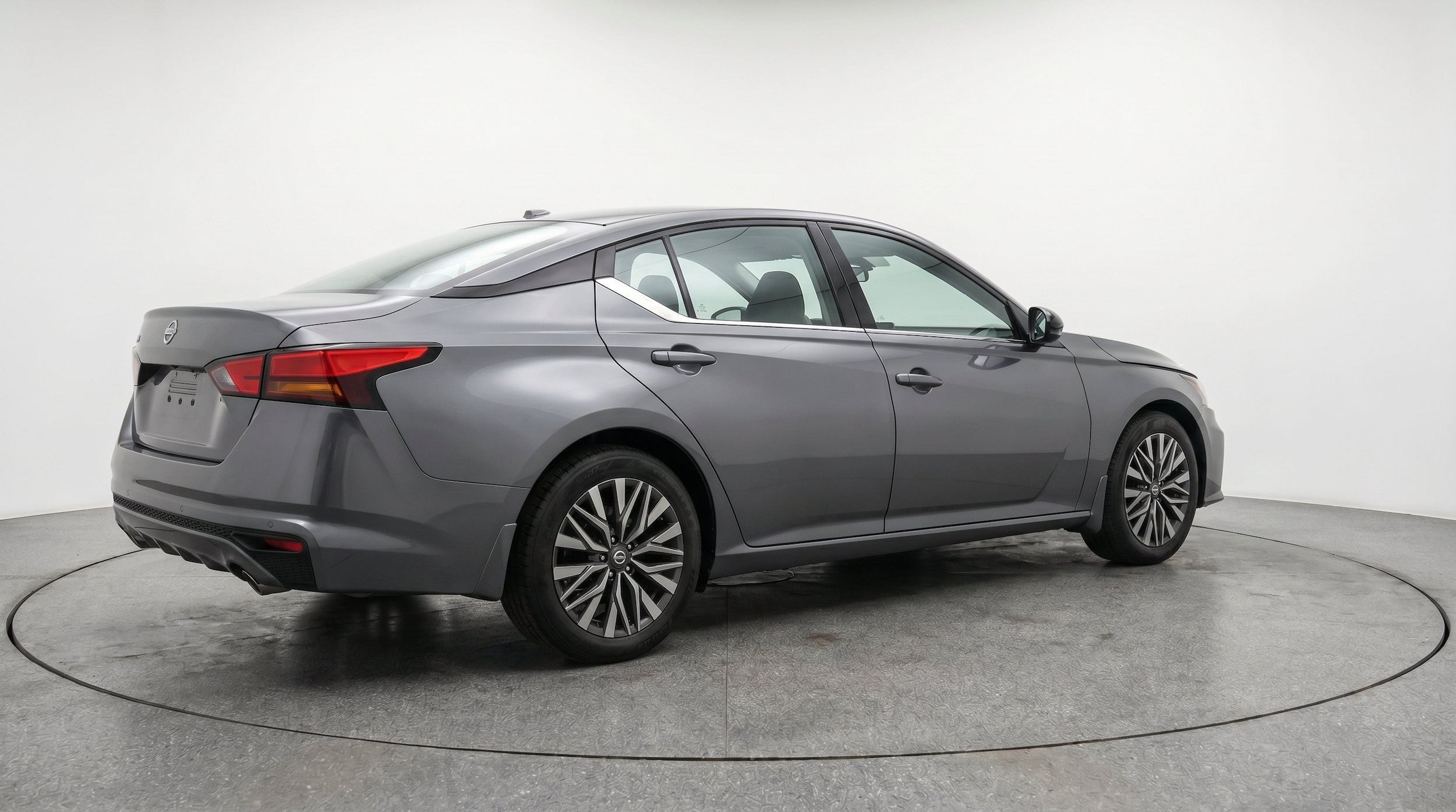 Thumbnail: 2025 Nissan Altima - 9