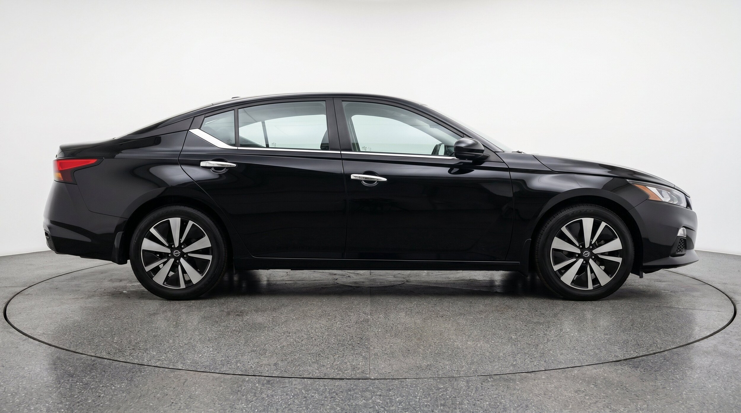 Thumbnail: 2025 Nissan Altima - 11