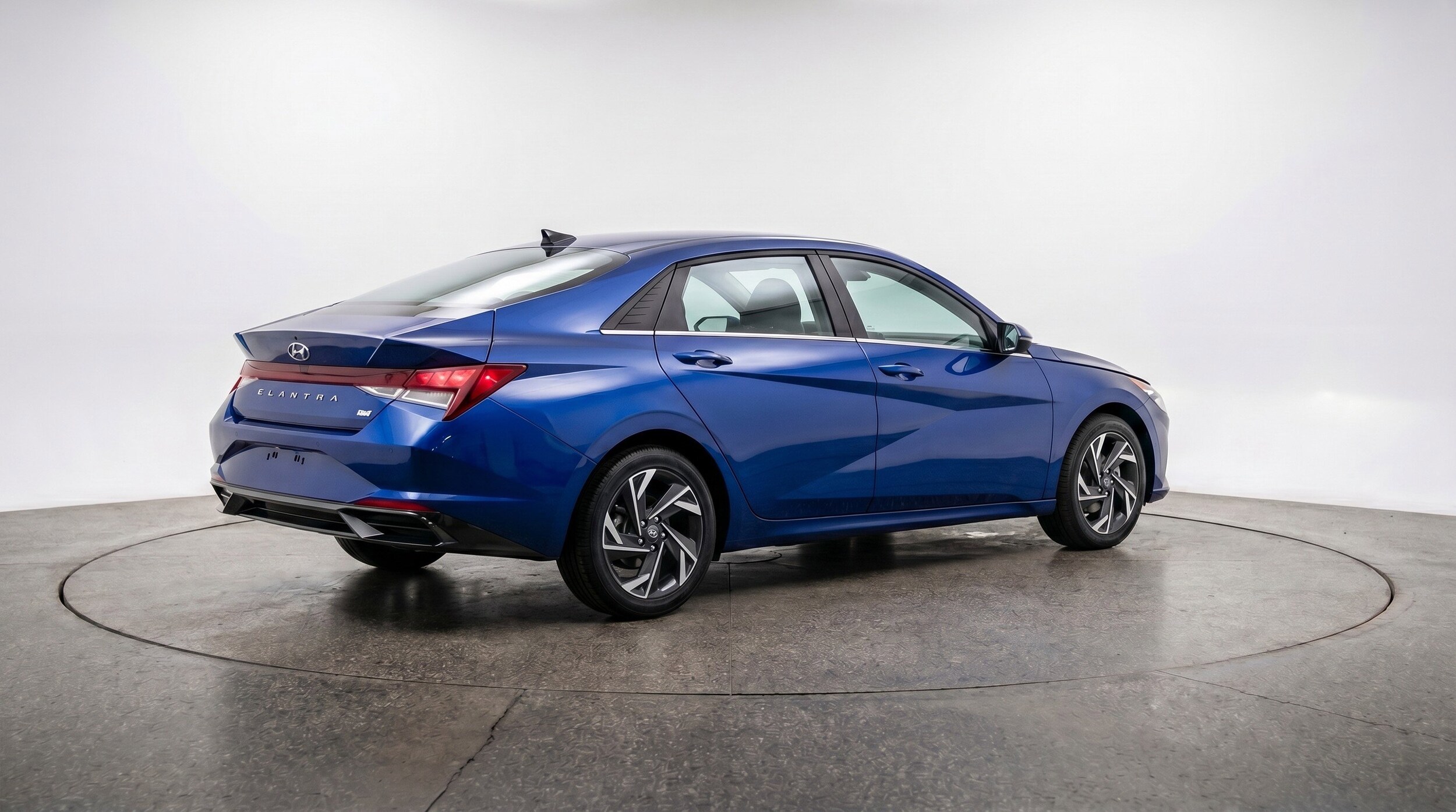 Thumbnail: 2025 Hyundai Elantra - 9