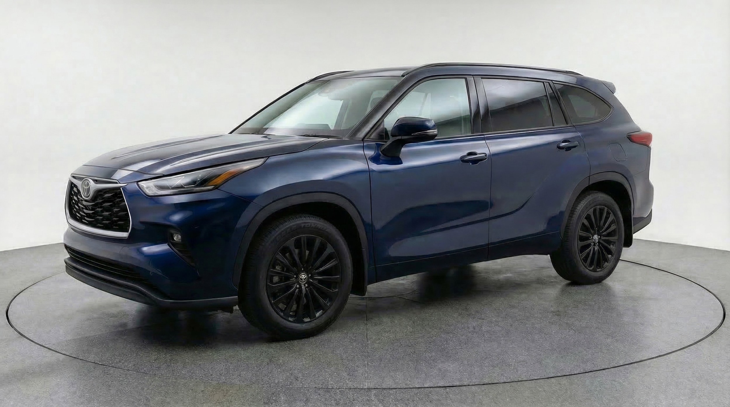 Thumbnail: 2025 Toyota Highlander - 3