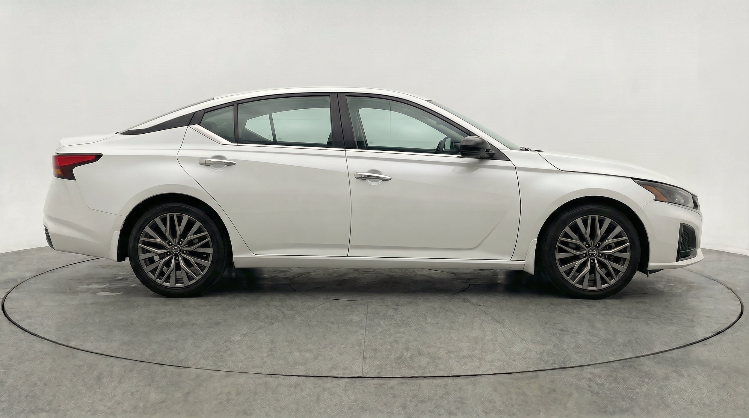 Thumbnail: 2025 Nissan Altima - 11