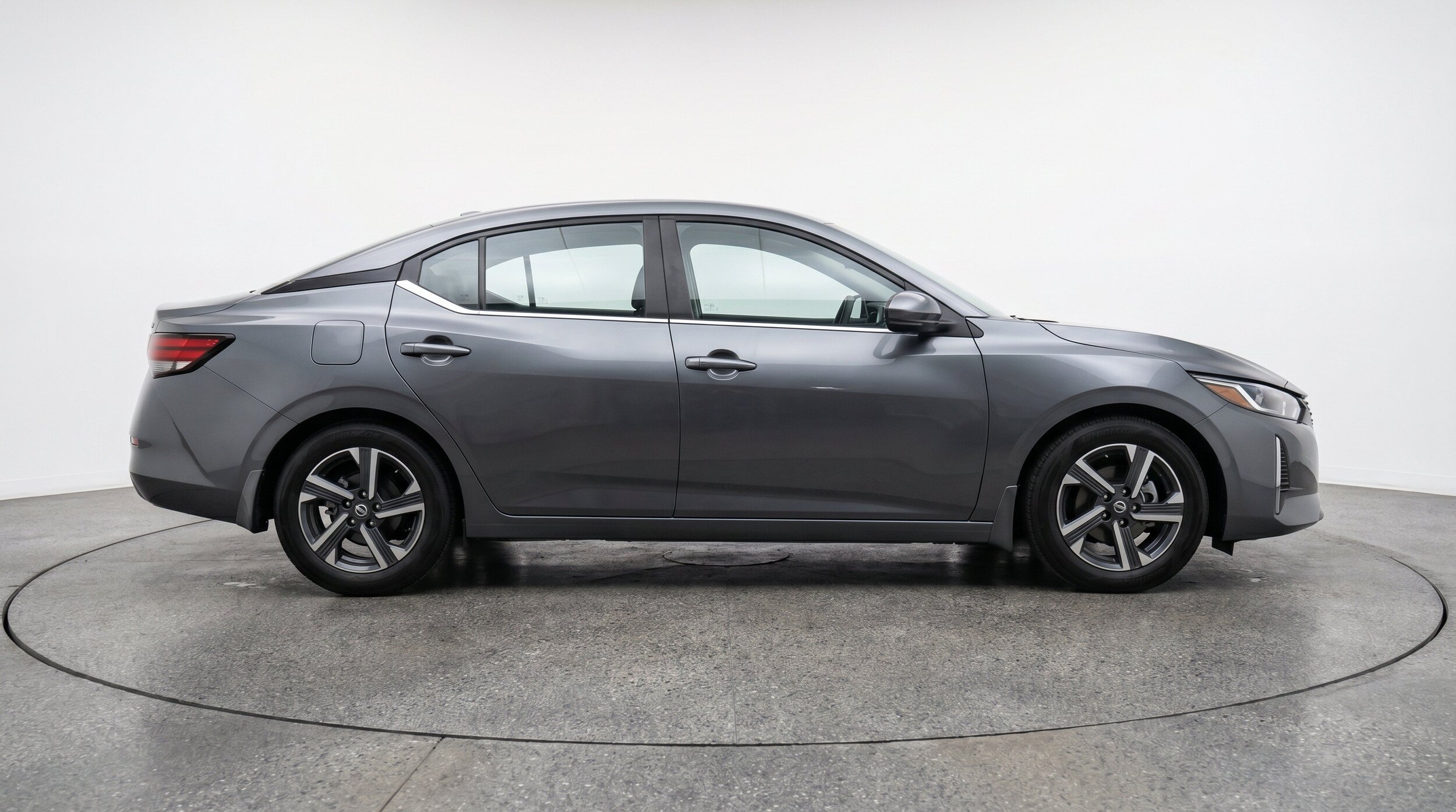 Thumbnail: 2025 Nissan Sentra - 11