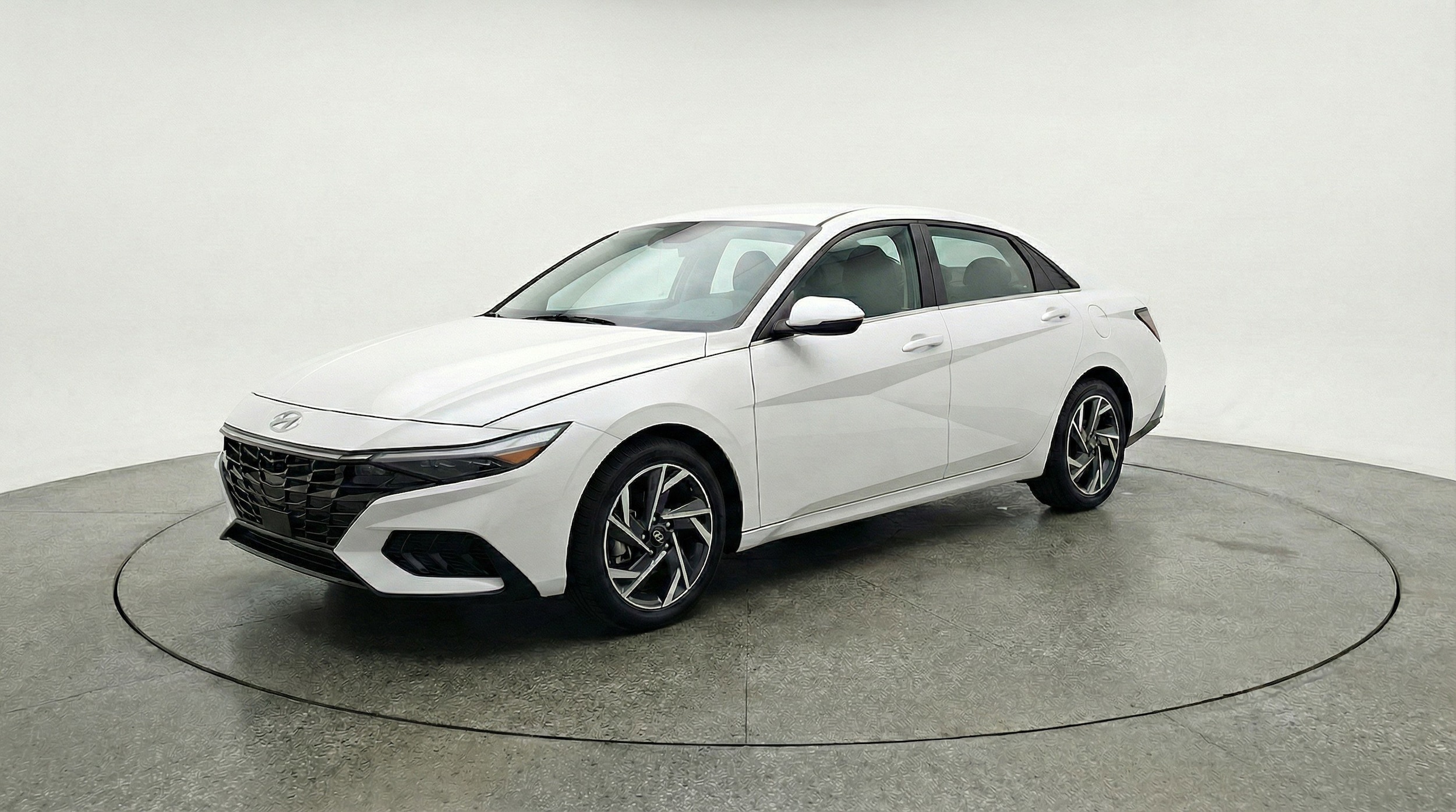 Thumbnail: 2025 Hyundai Elantra - 3