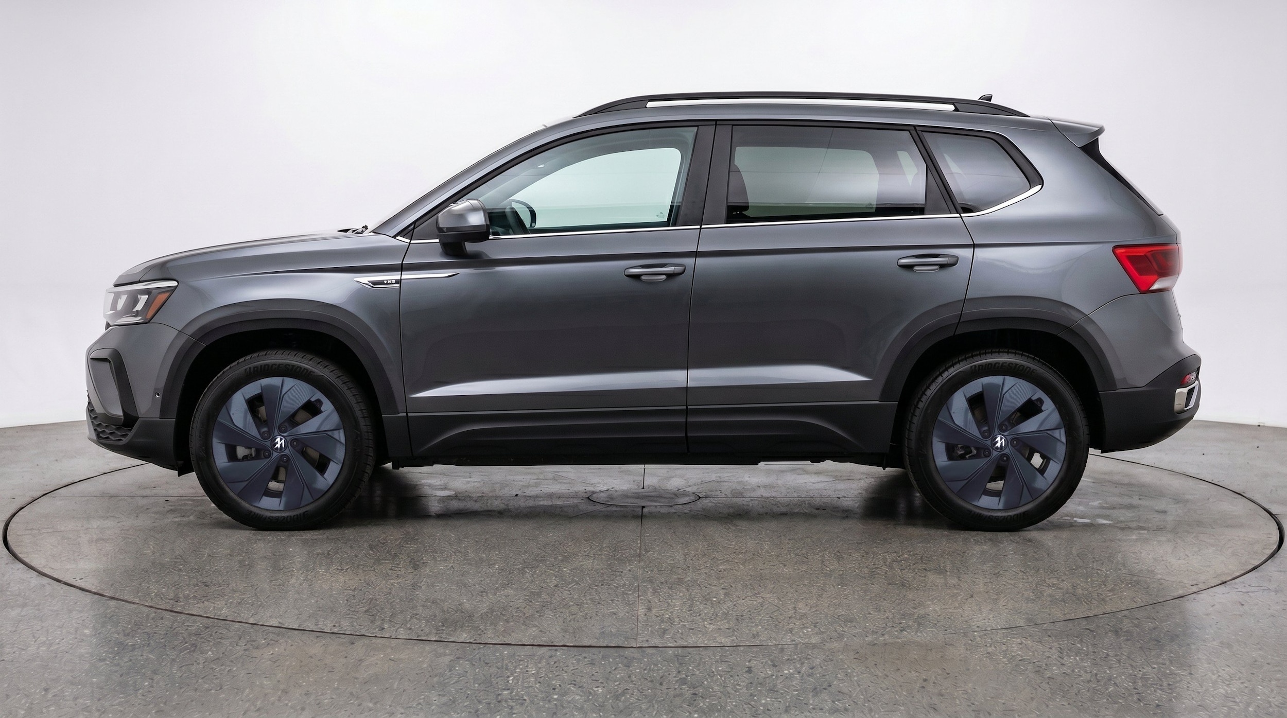 Thumbnail: 2026 Volkswagen Taos - 5