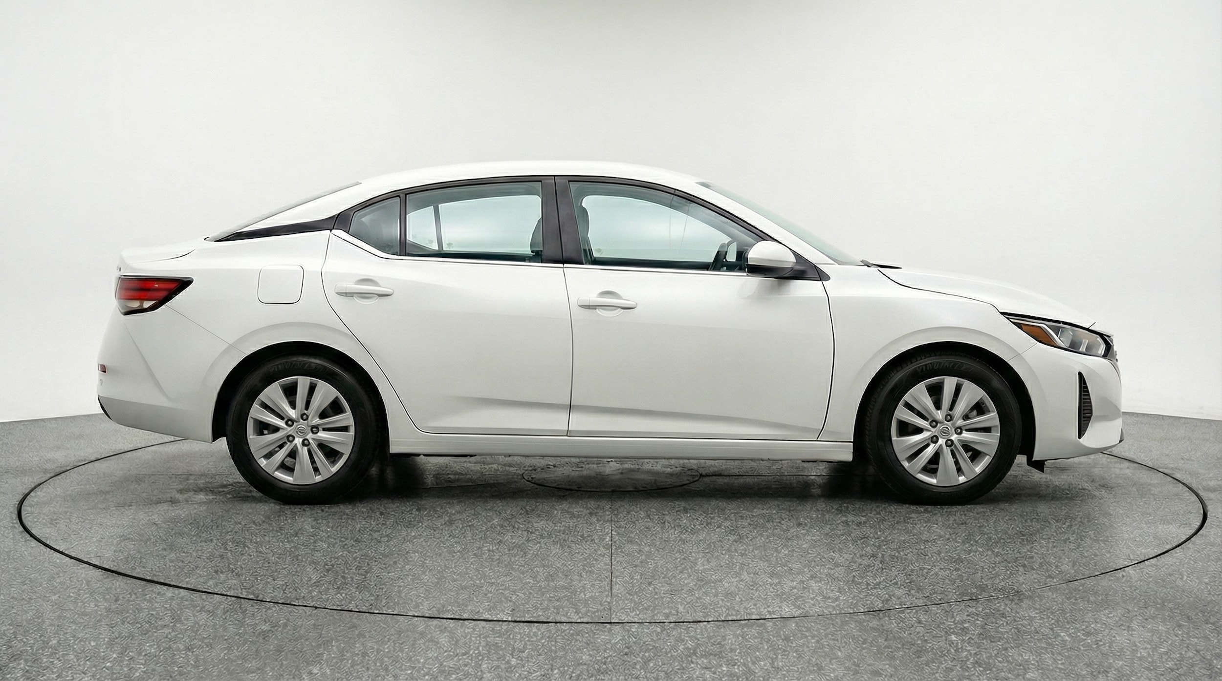 Thumbnail: 2025 Nissan Sentra - 8