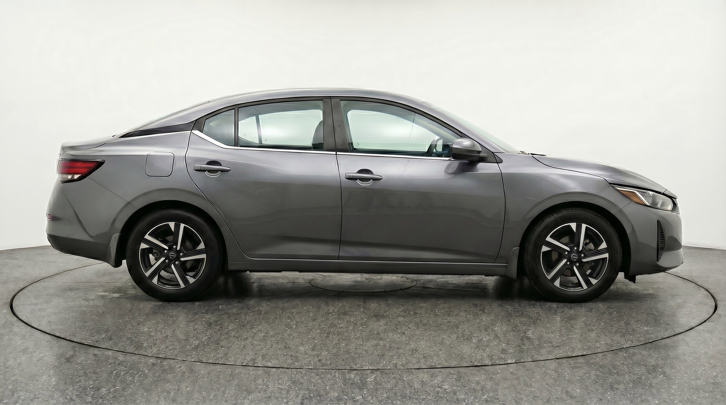 Thumbnail: 2025 Nissan Sentra - 11