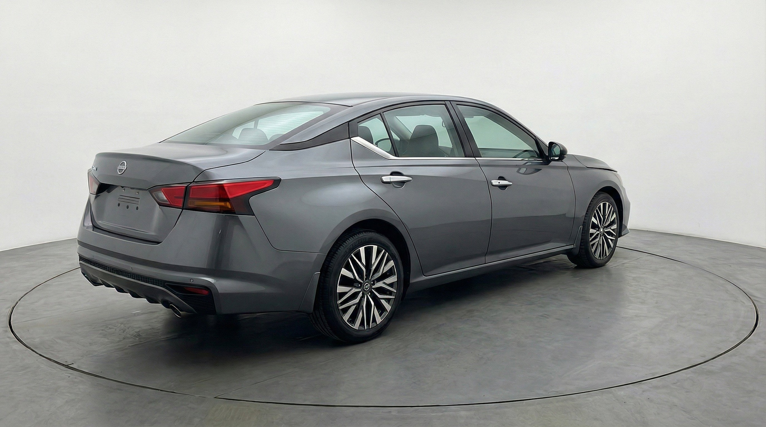 Thumbnail: 2025 Nissan Altima - 9
