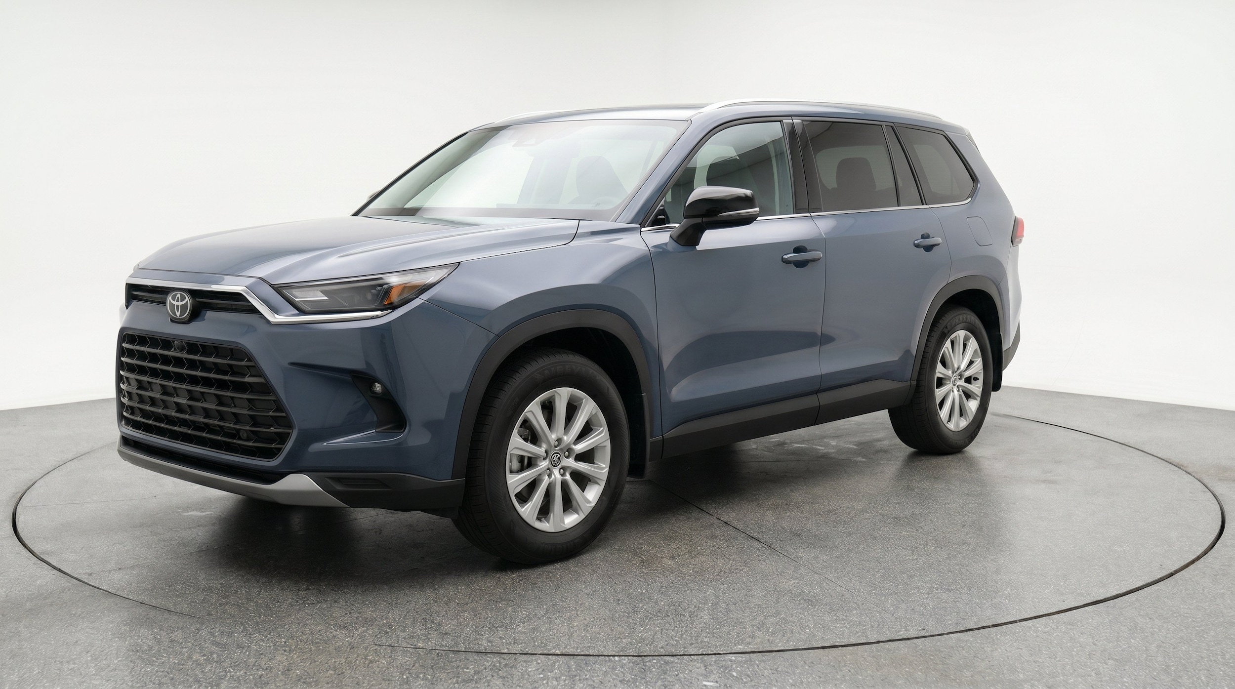 Thumbnail: 2025 Toyota Grand Highlander - 3