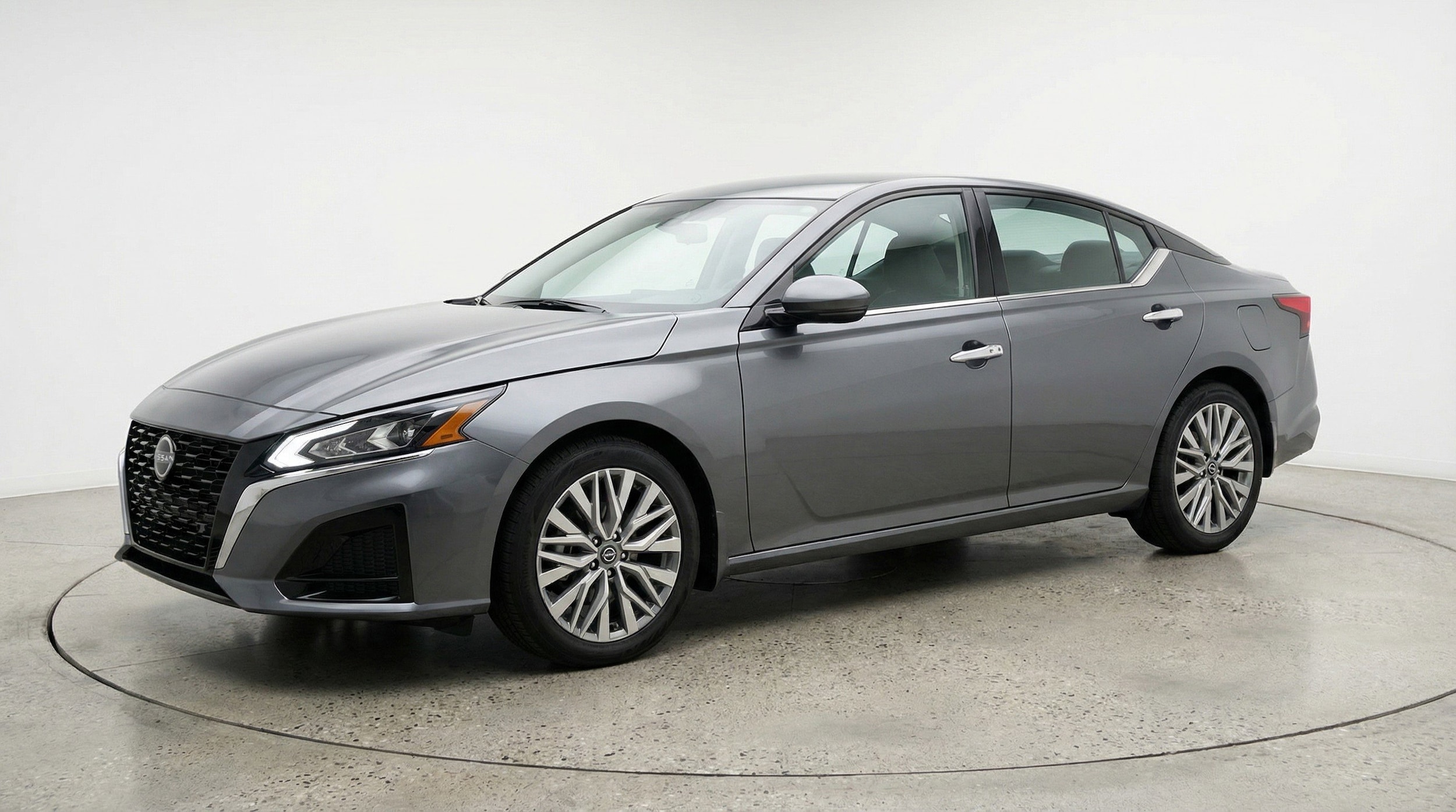 Thumbnail: 2025 Nissan Altima - 3