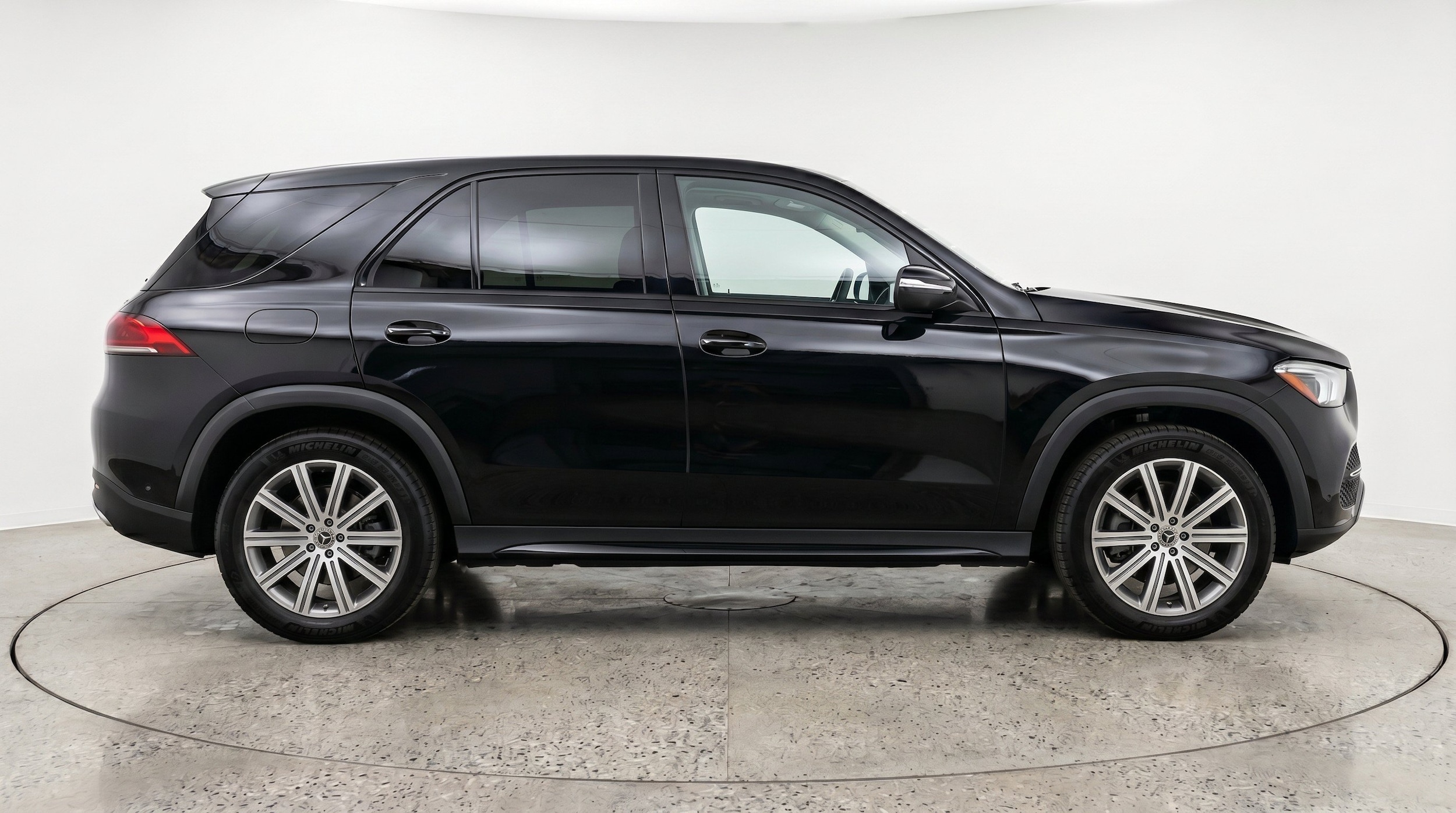 Thumbnail: 2026 Mercedes-Benz GLE - 11