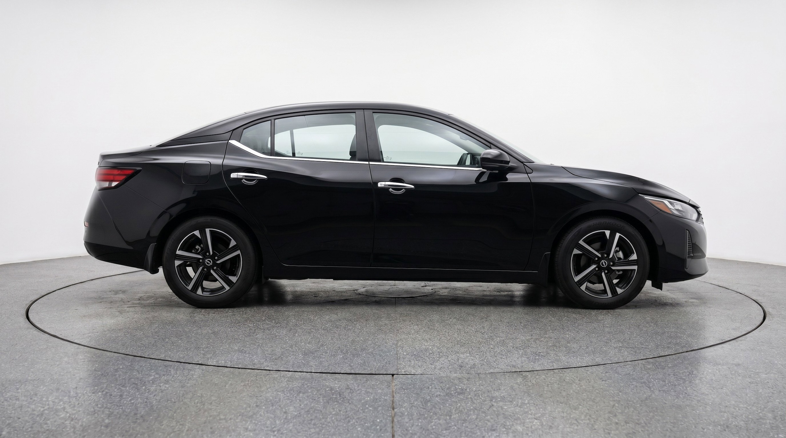 Thumbnail: 2025 Nissan Sentra - 11