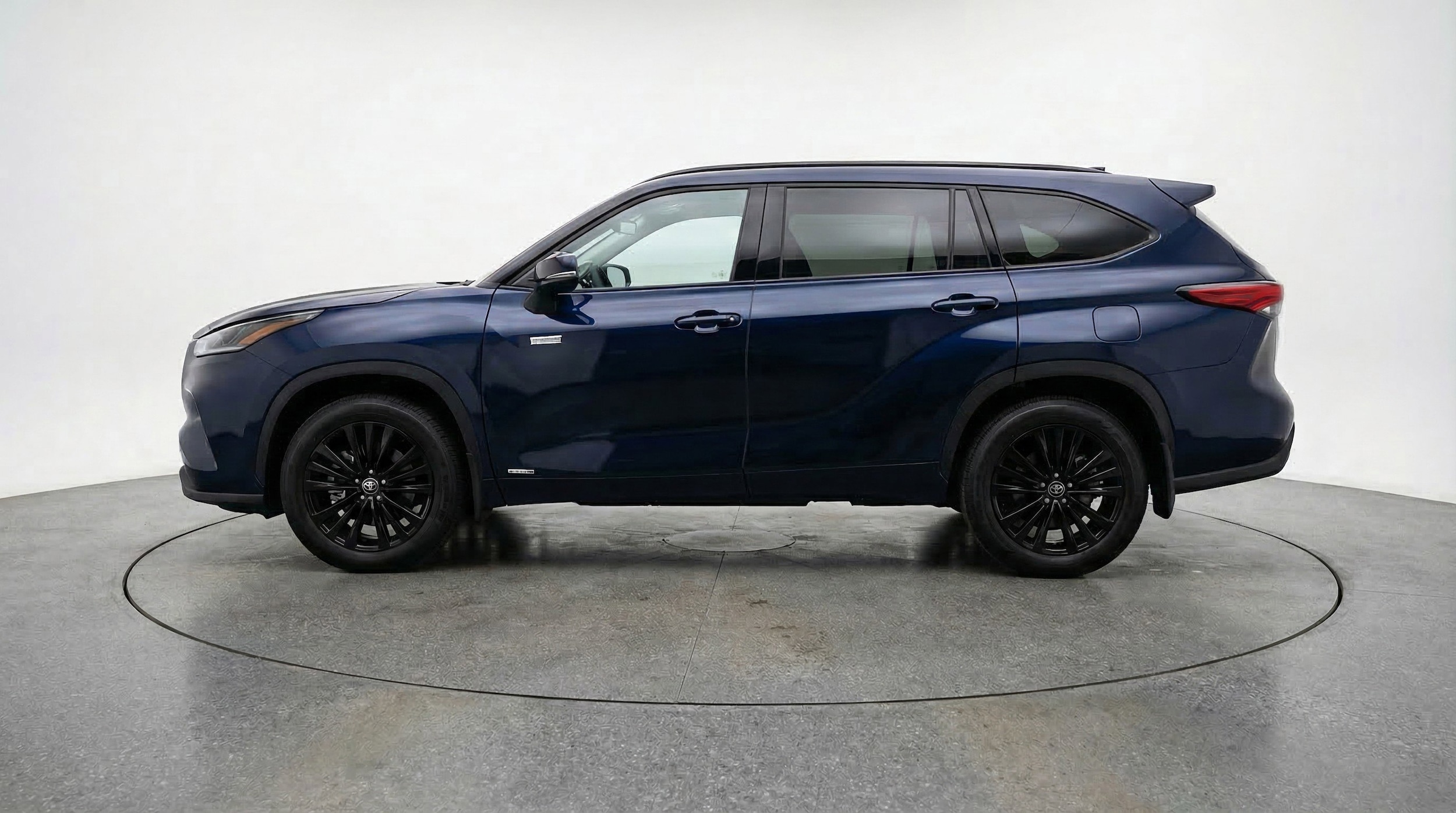 Thumbnail: 2025 Toyota Highlander - 5