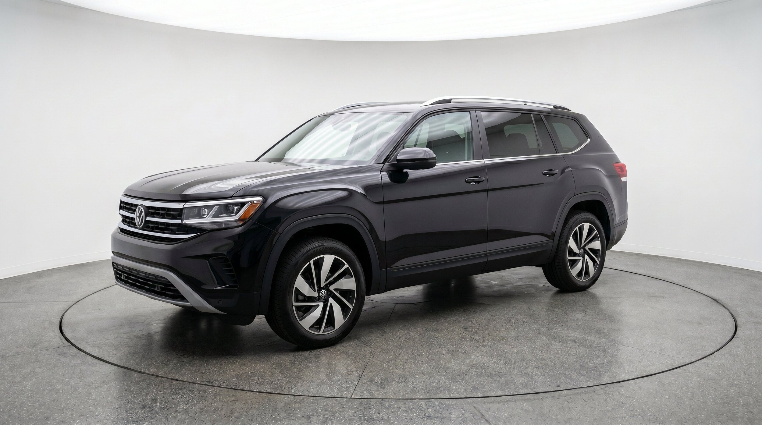 Thumbnail: 2026 Volkswagen Atlas - 3