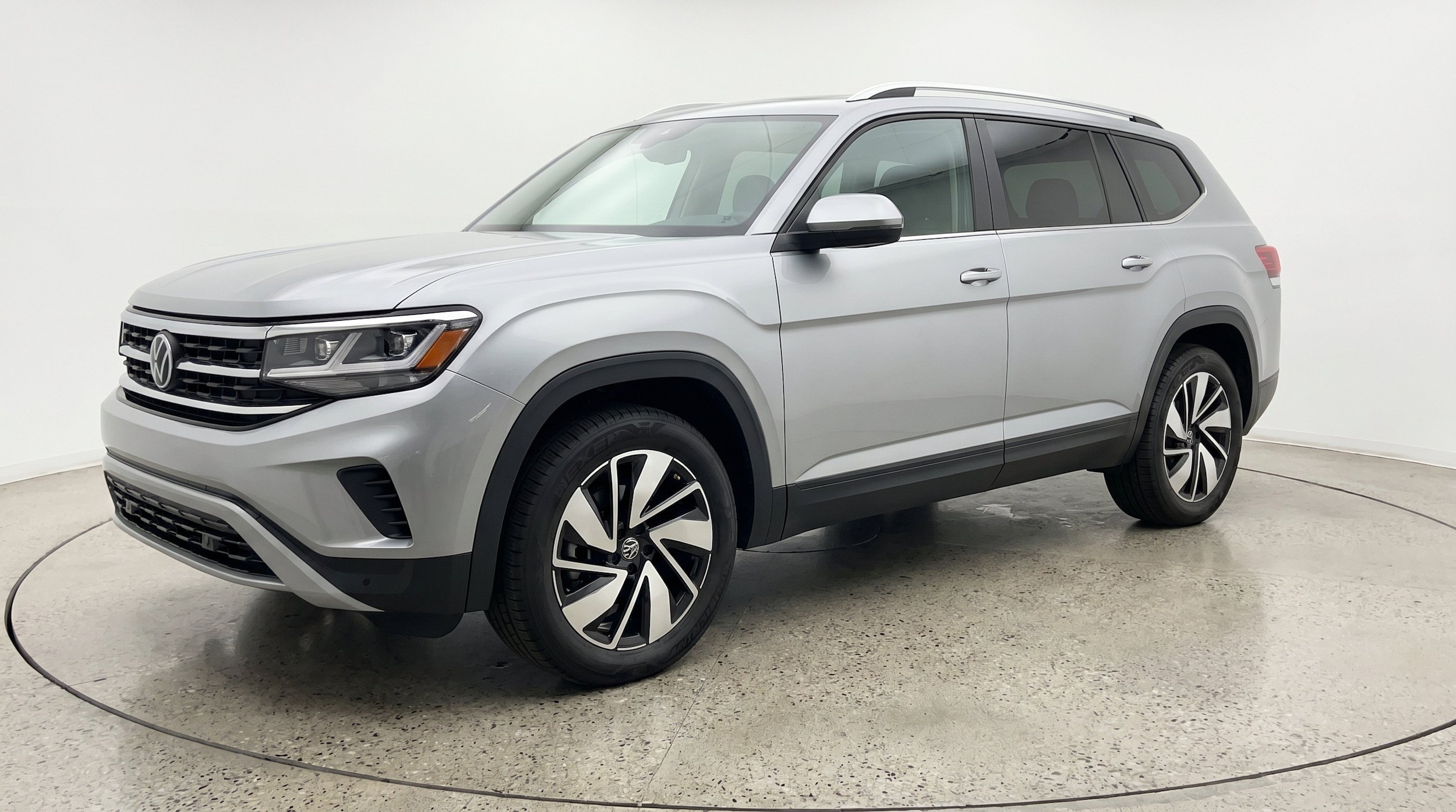Thumbnail: 2026 Volkswagen Atlas - 3