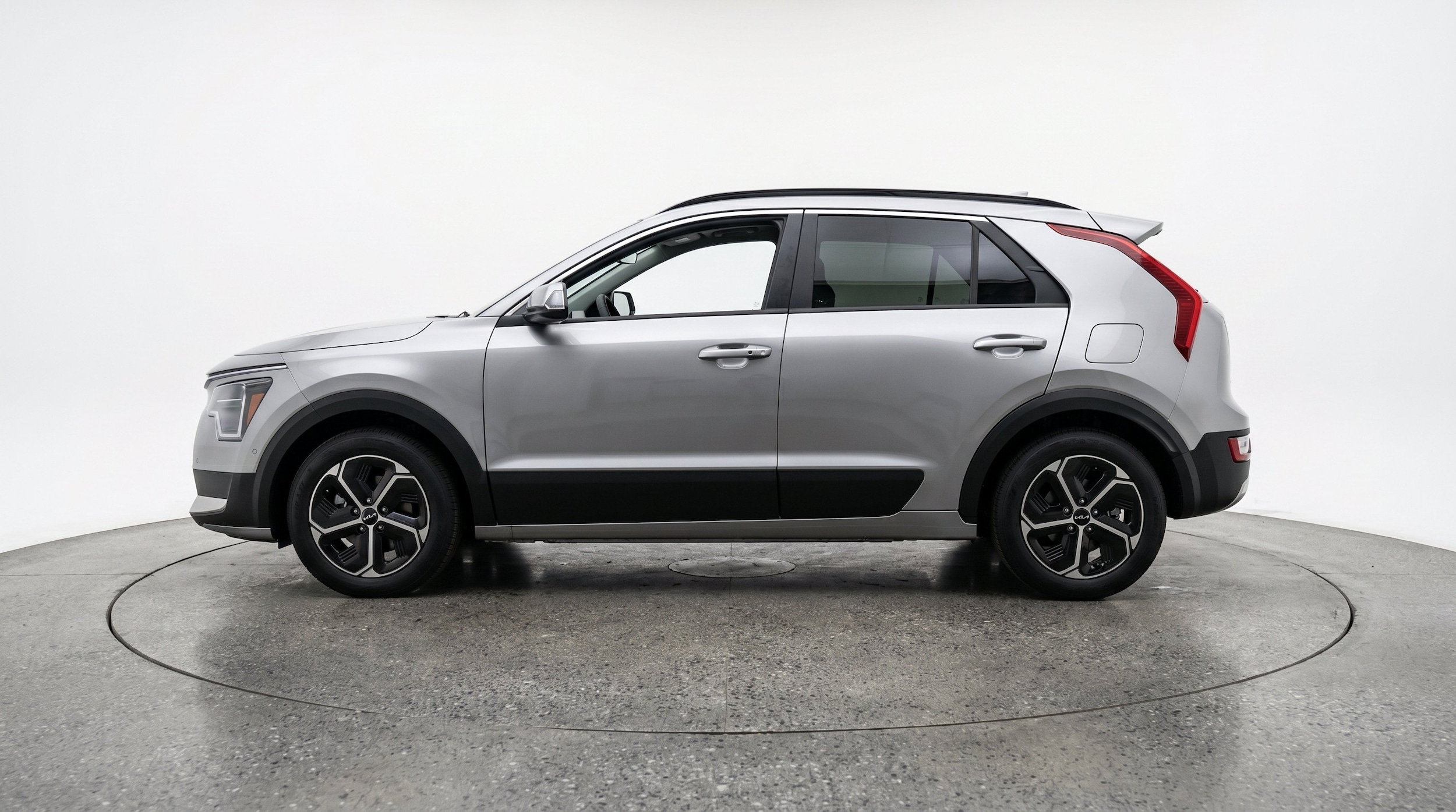 Thumbnail: 2026 Kia Niro - 5