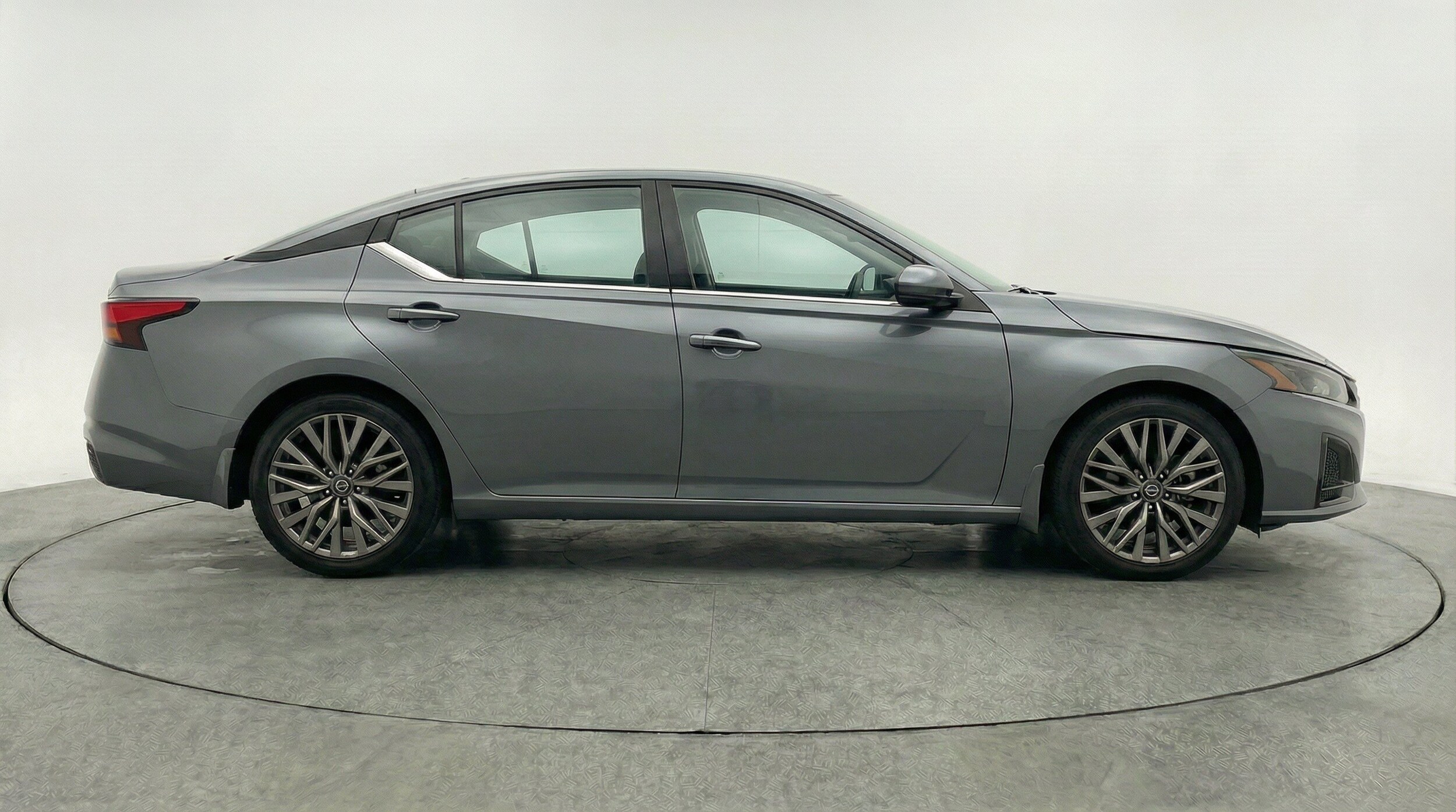 Thumbnail: 2025 Nissan Altima - 11