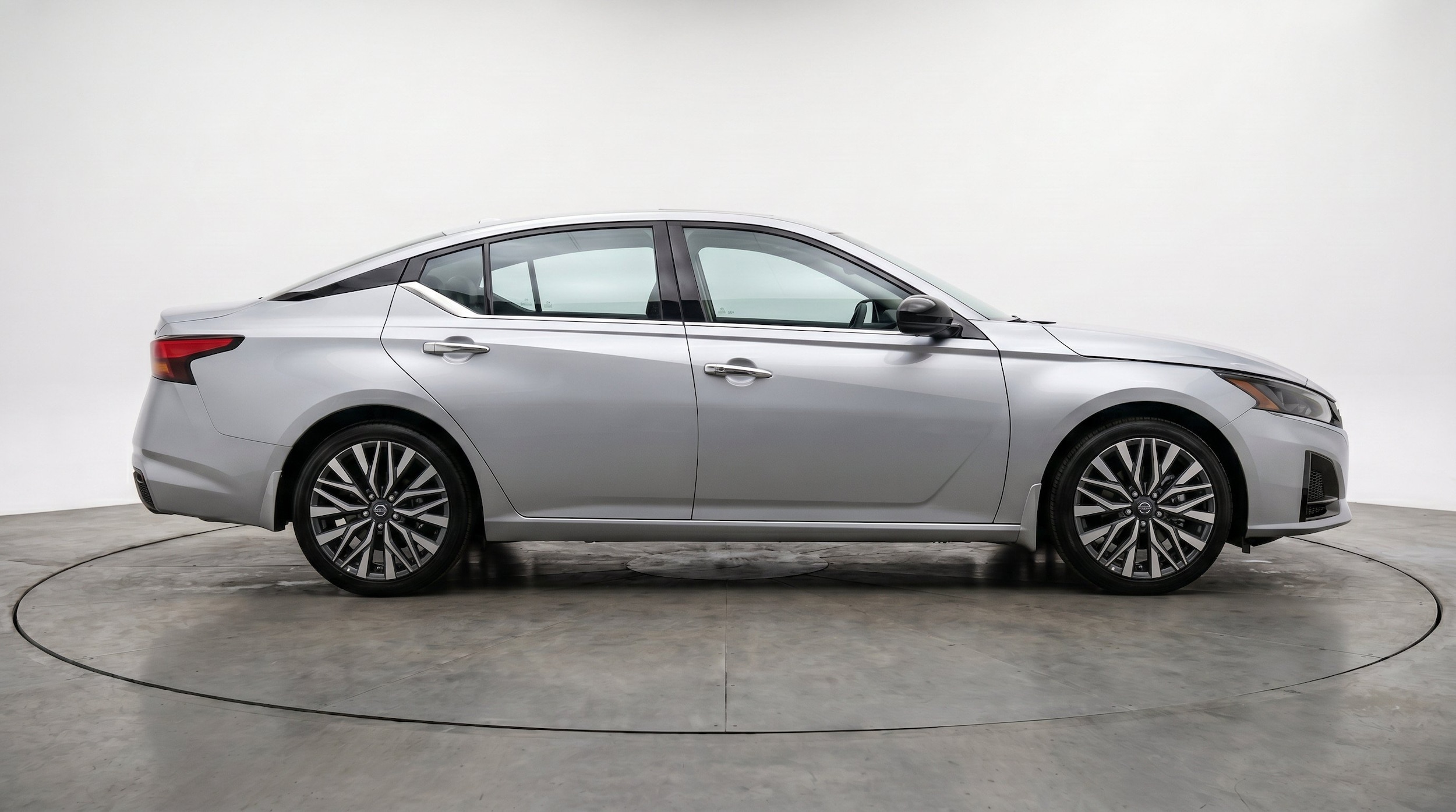 Thumbnail: 2025 Nissan Altima - 10