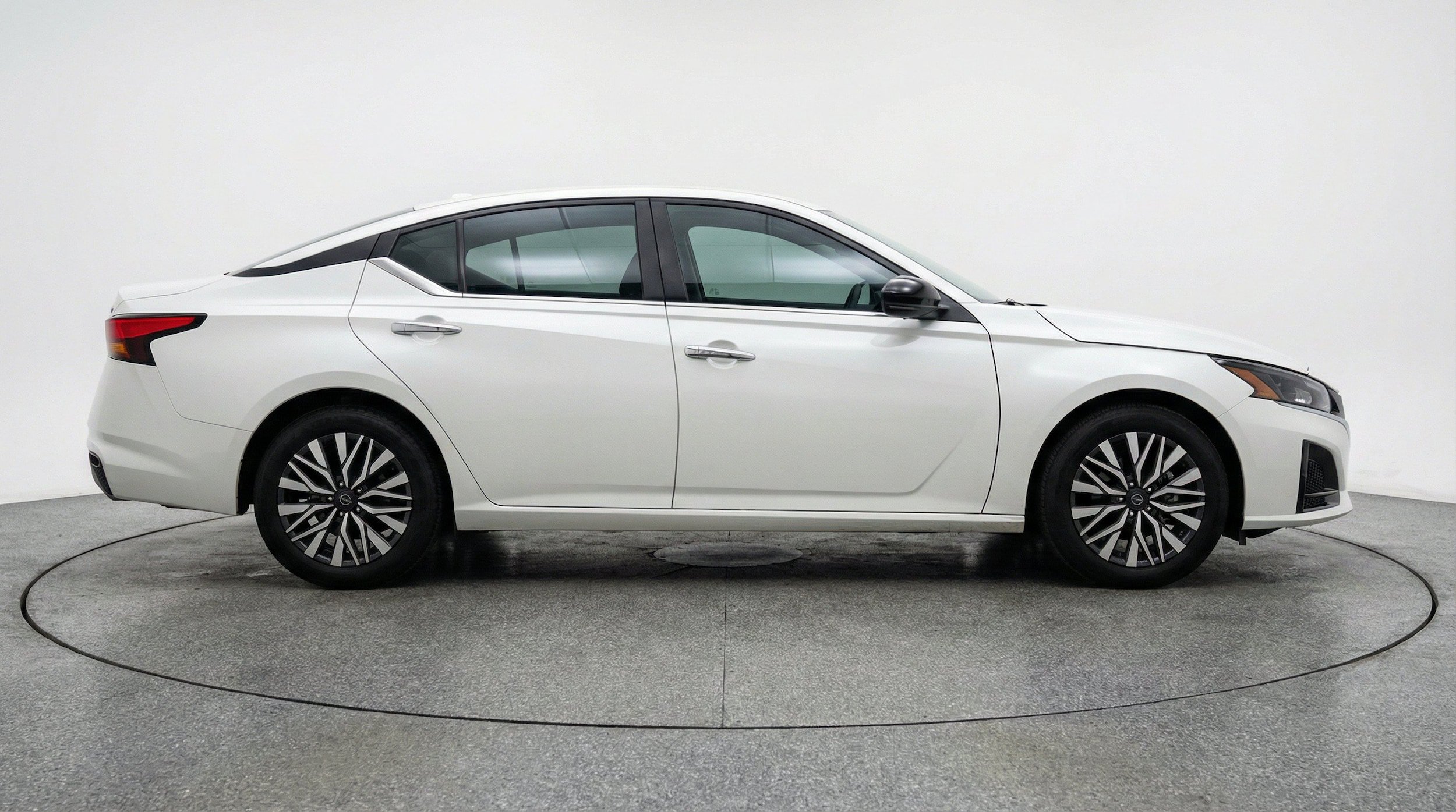 Thumbnail: 2025 Nissan Altima - 11