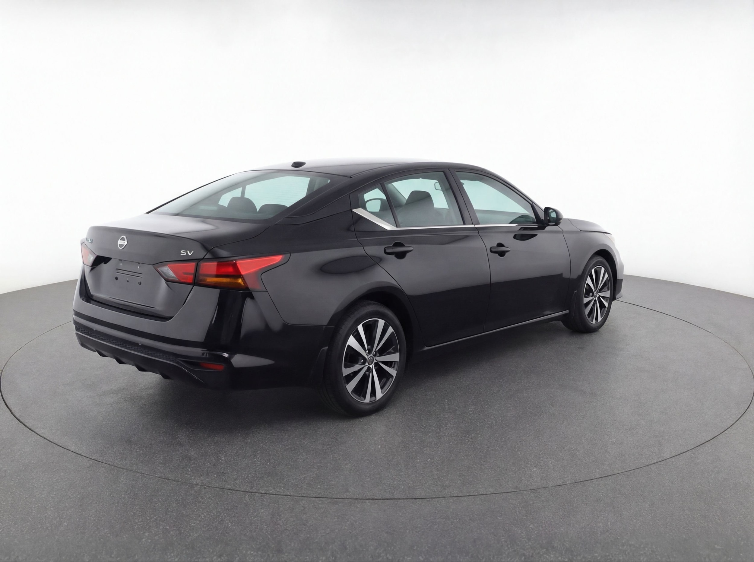 Thumbnail: 2023 Nissan Sentra - 9
