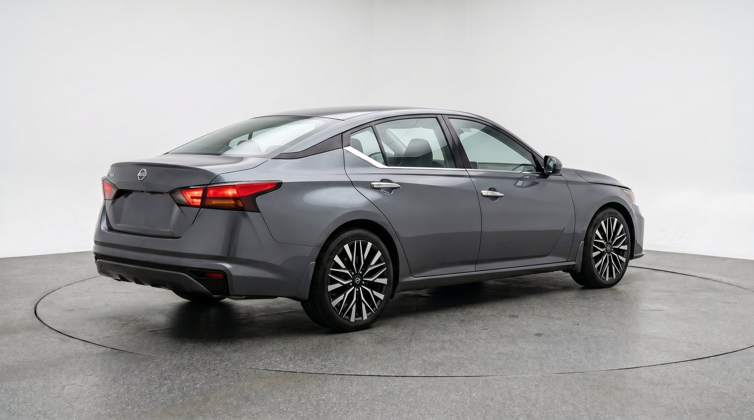 Thumbnail: 2025 Nissan Altima - 9