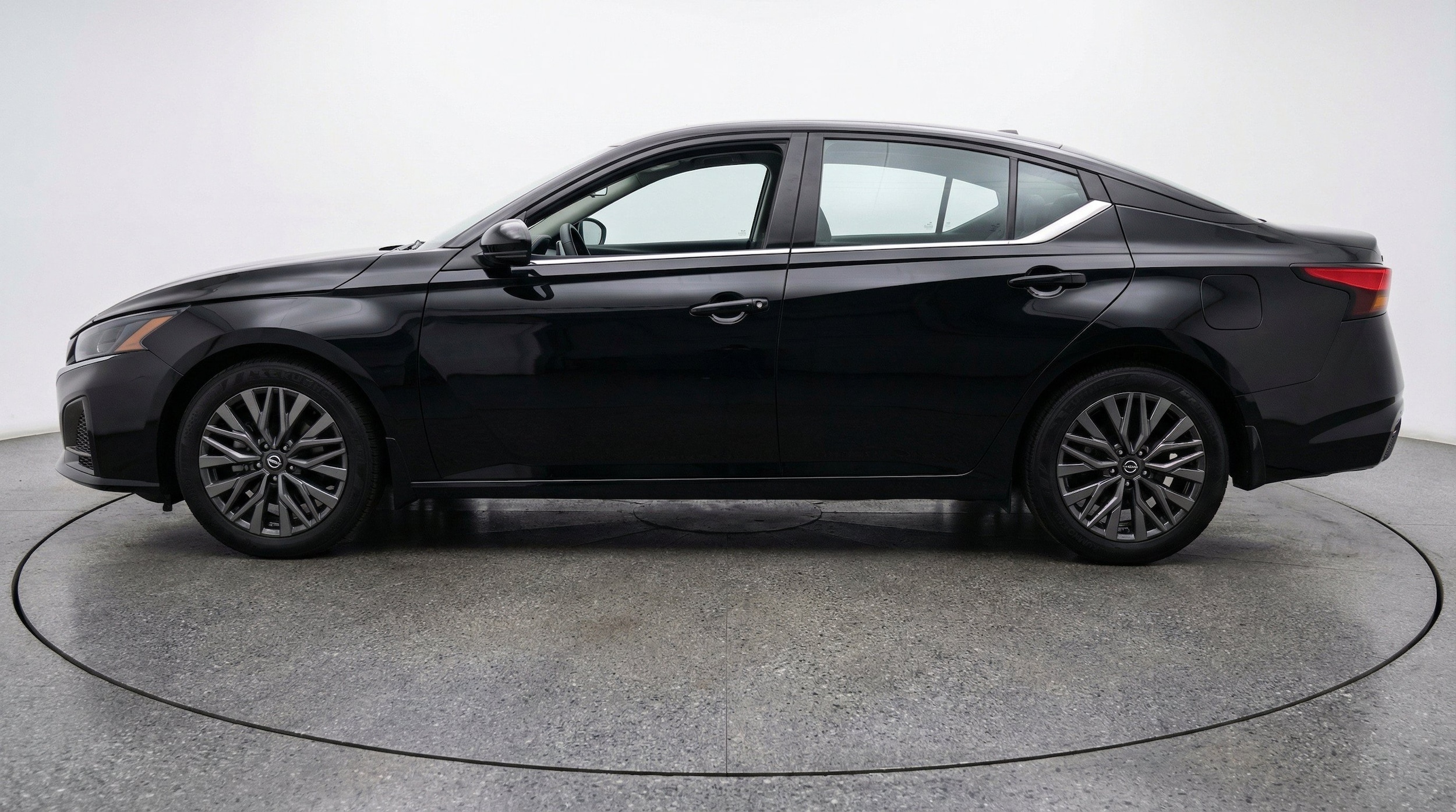 Thumbnail: 2026 Nissan Altima - 5