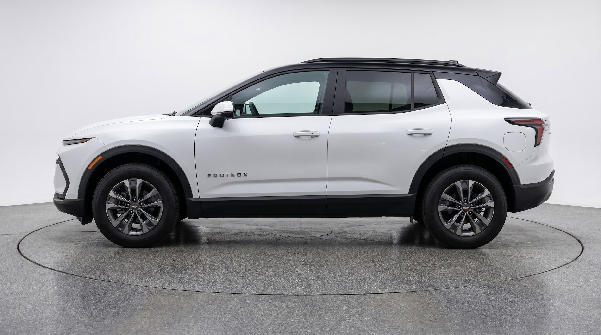 Thumbnail: 2025 Chevrolet Equinox - 4