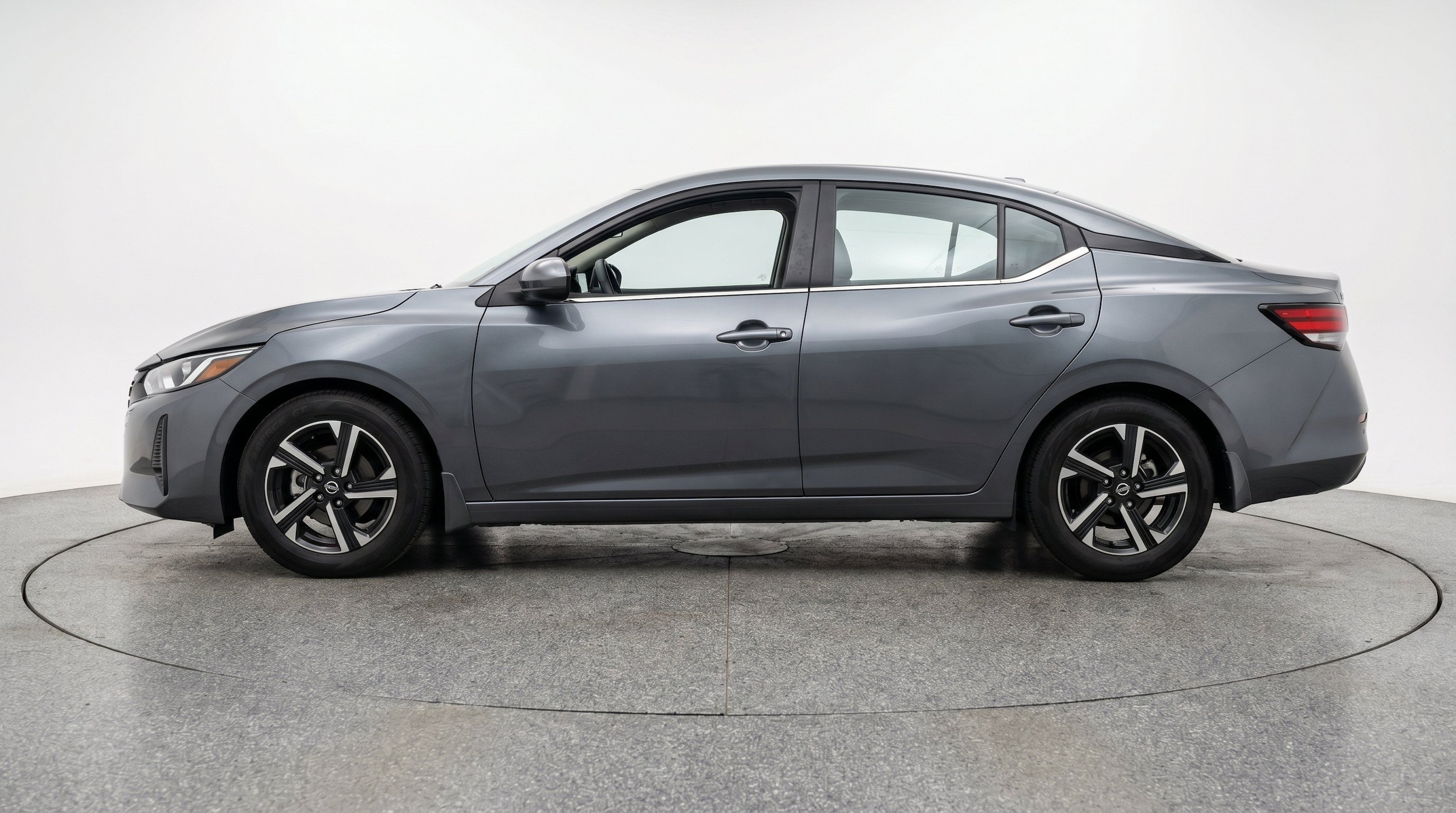 Thumbnail: 2025 Nissan Sentra - 5