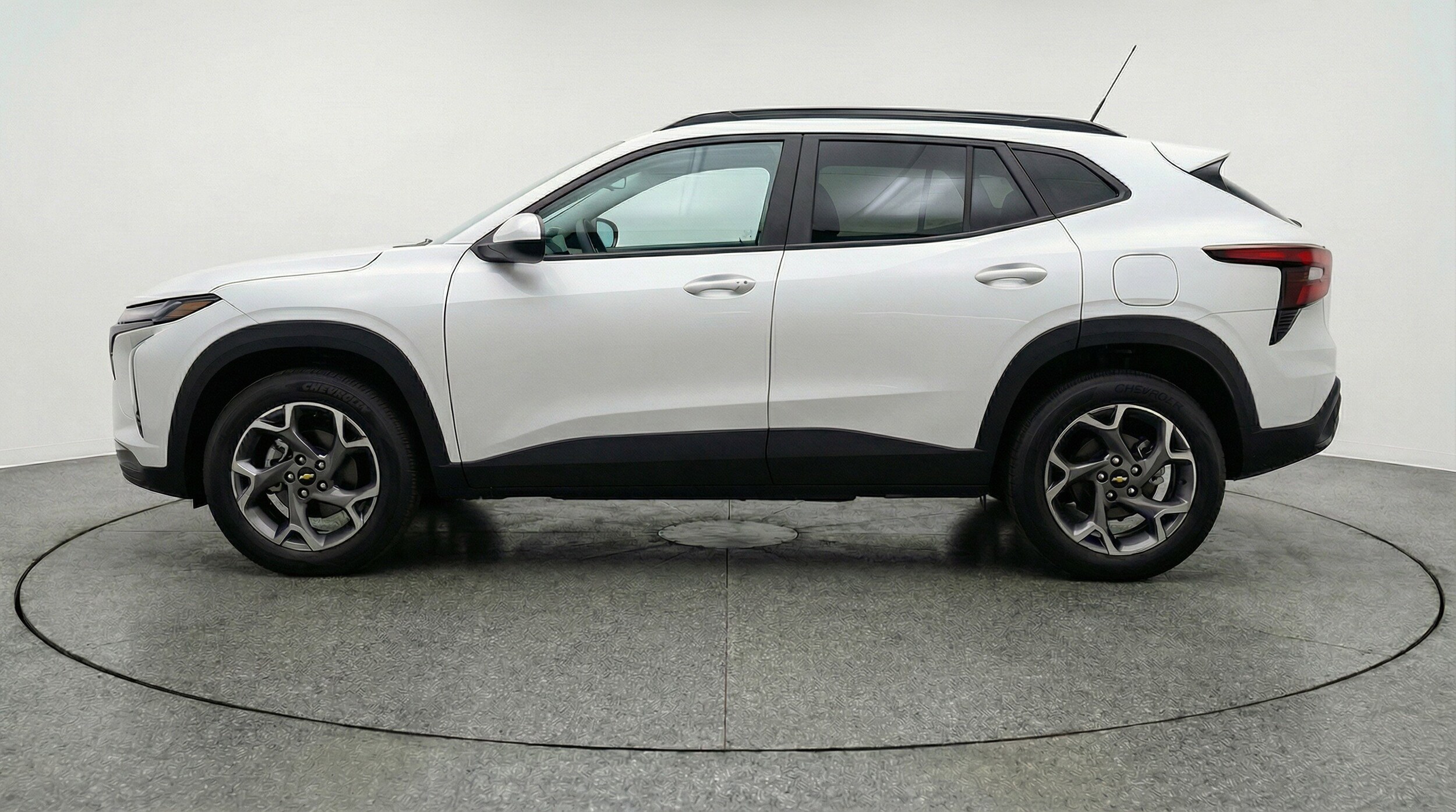 Thumbnail: 2025 Chevrolet Trax - 5
