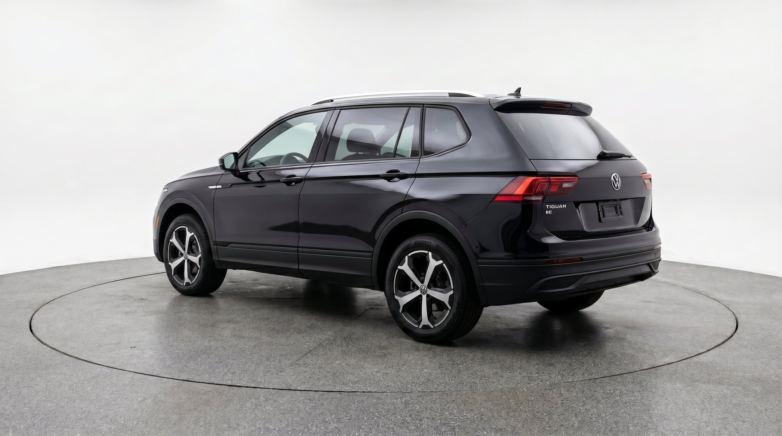 Thumbnail: 2026 Volkswagen Tiguan - 6