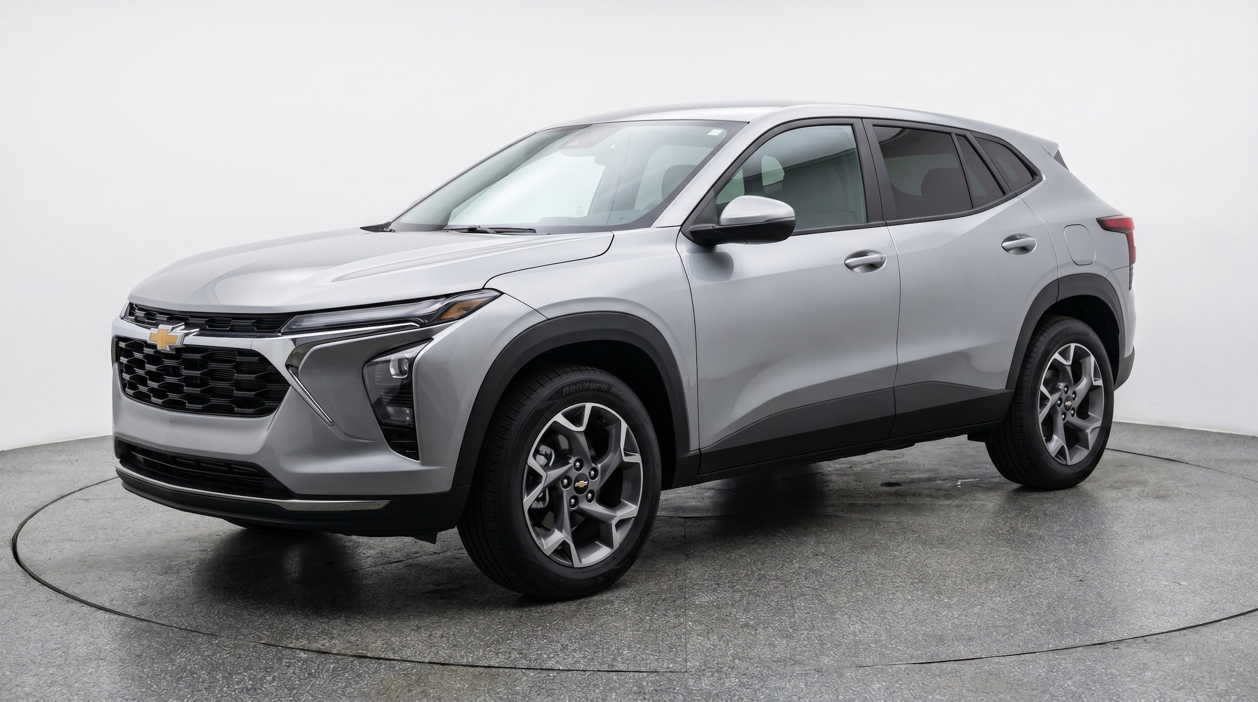 Thumbnail: 2025 Chevrolet Trax - 3