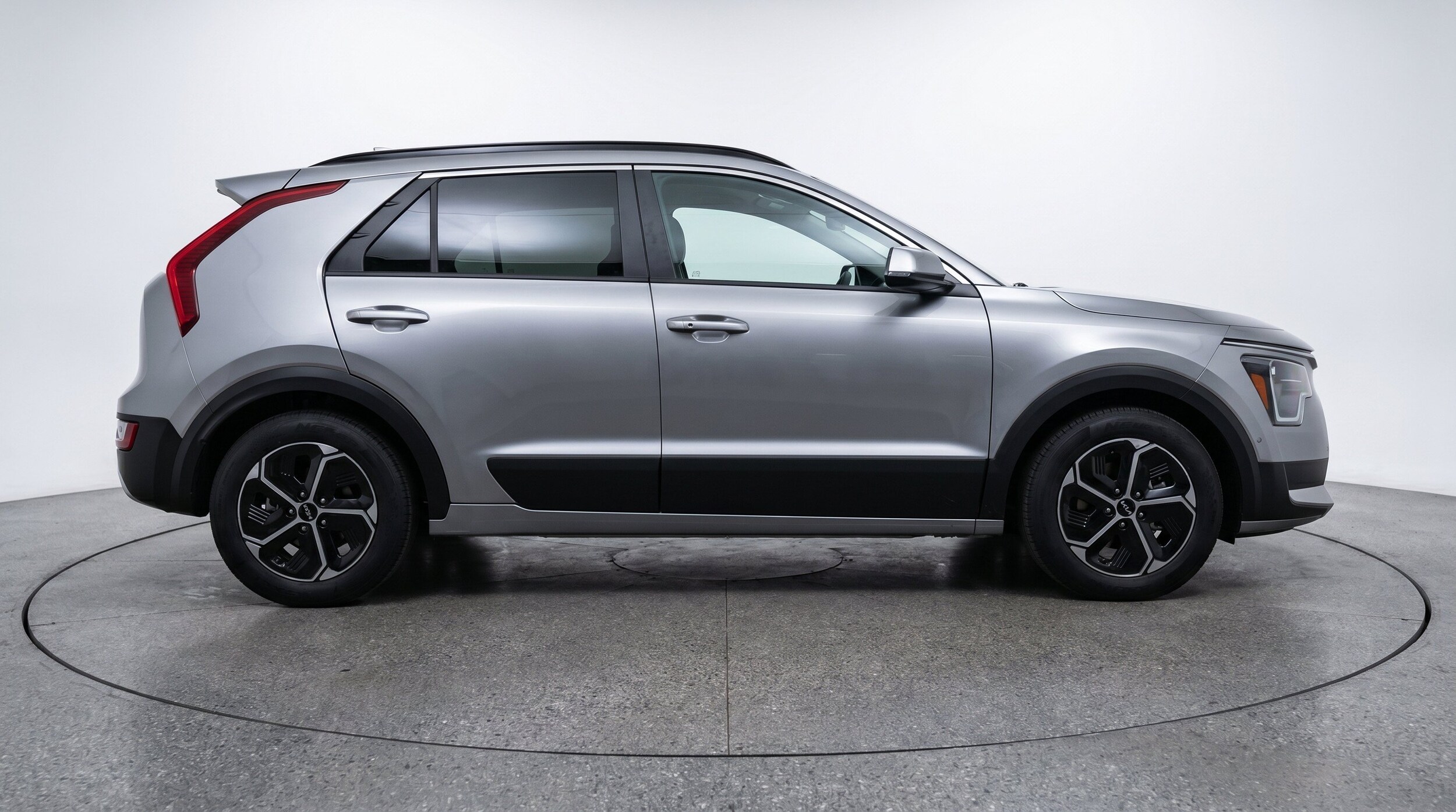 Thumbnail: 2026 Kia Niro - 11