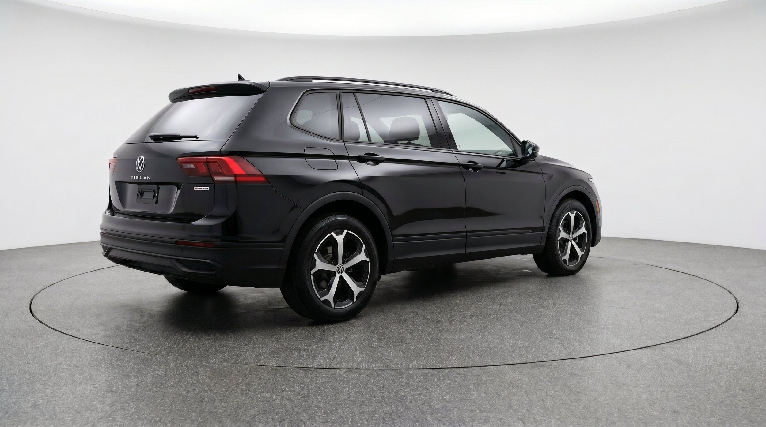 Thumbnail: 2026 Volkswagen Tiguan - 9