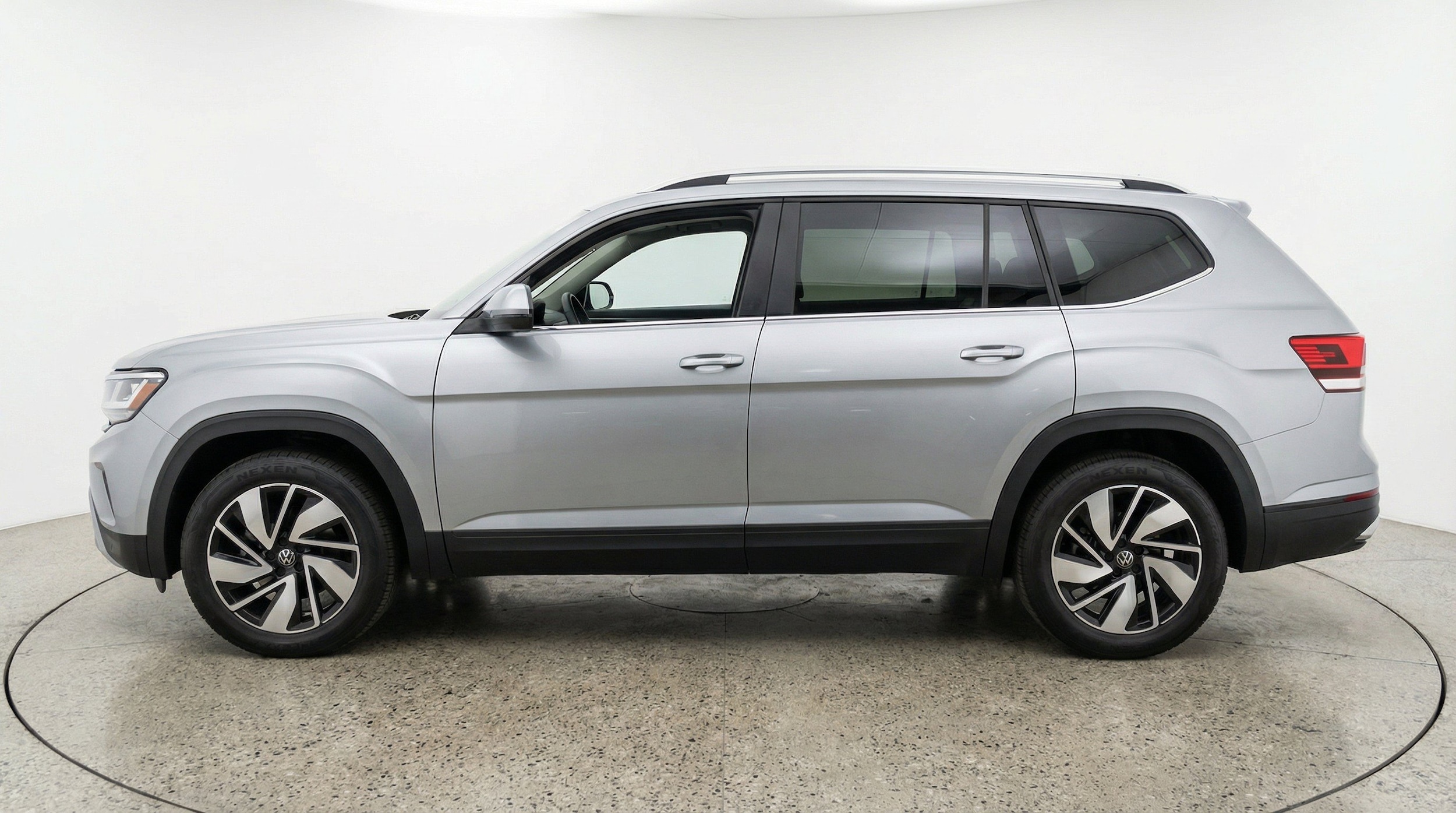 Thumbnail: 2026 Volkswagen Atlas - 5