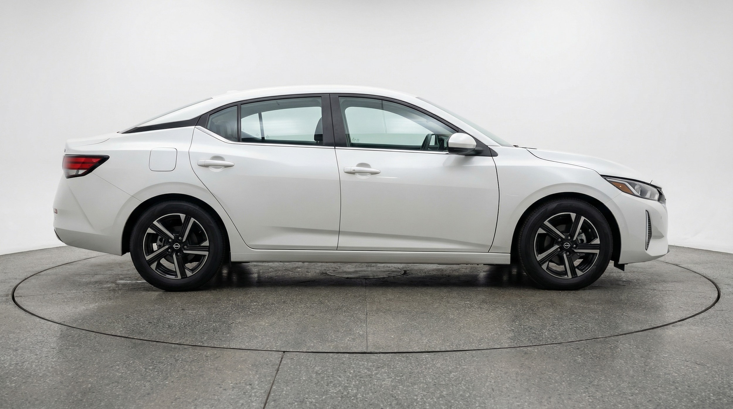 Thumbnail: 2025 Nissan Sentra - 8