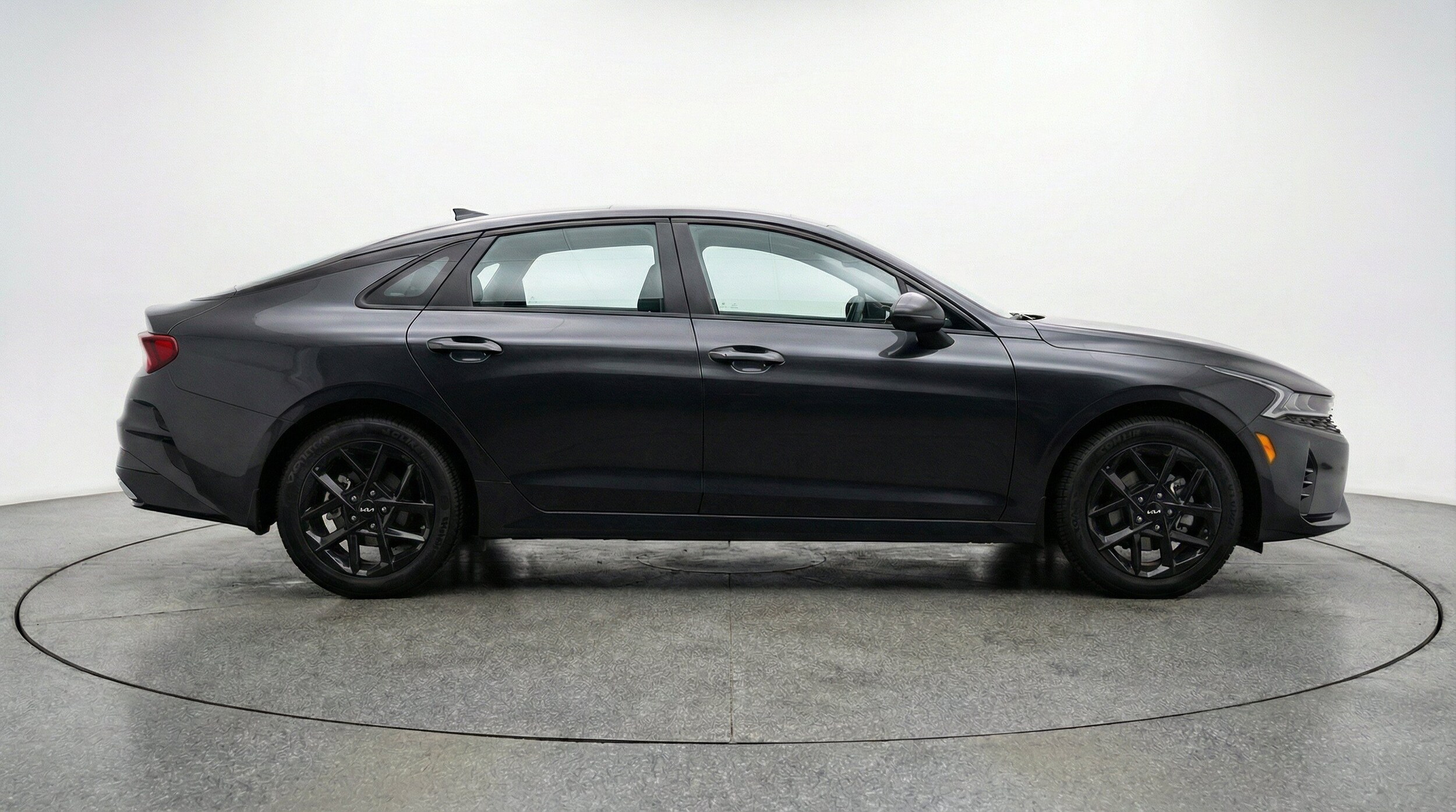Thumbnail: 2025 Kia K5 - 10
