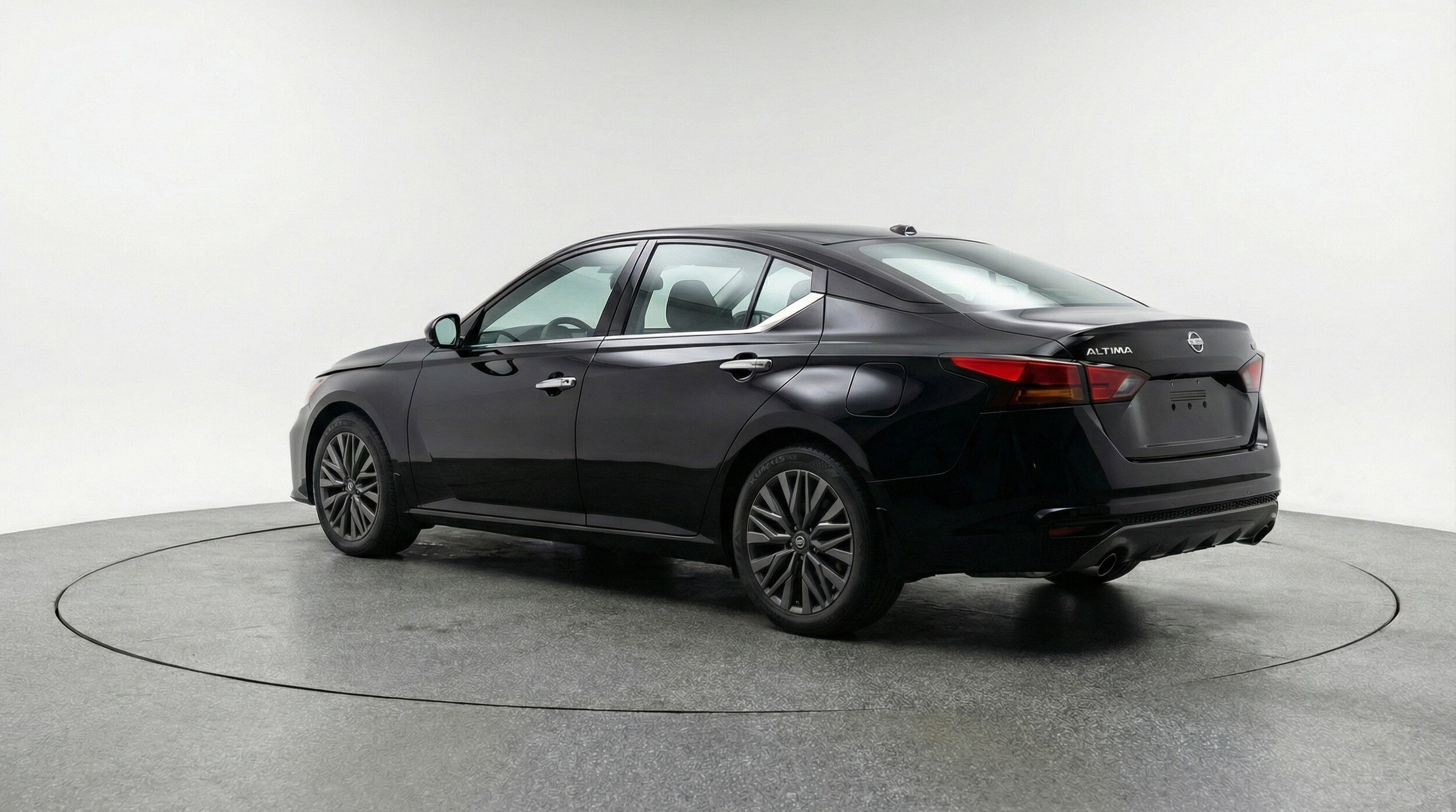 Thumbnail: 2025 Nissan Altima - 6