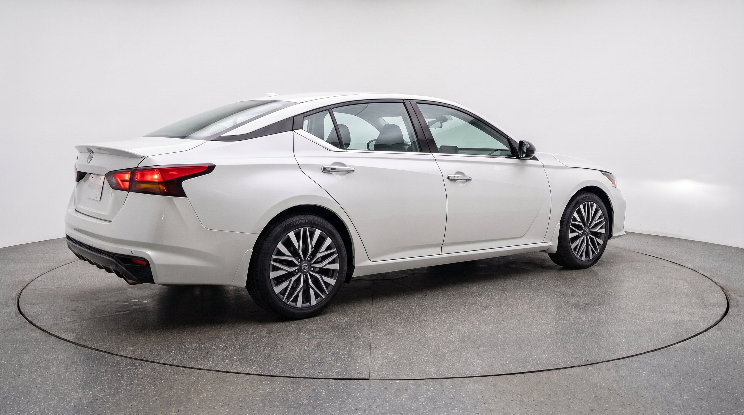 Thumbnail: 2025 Nissan Altima - 9