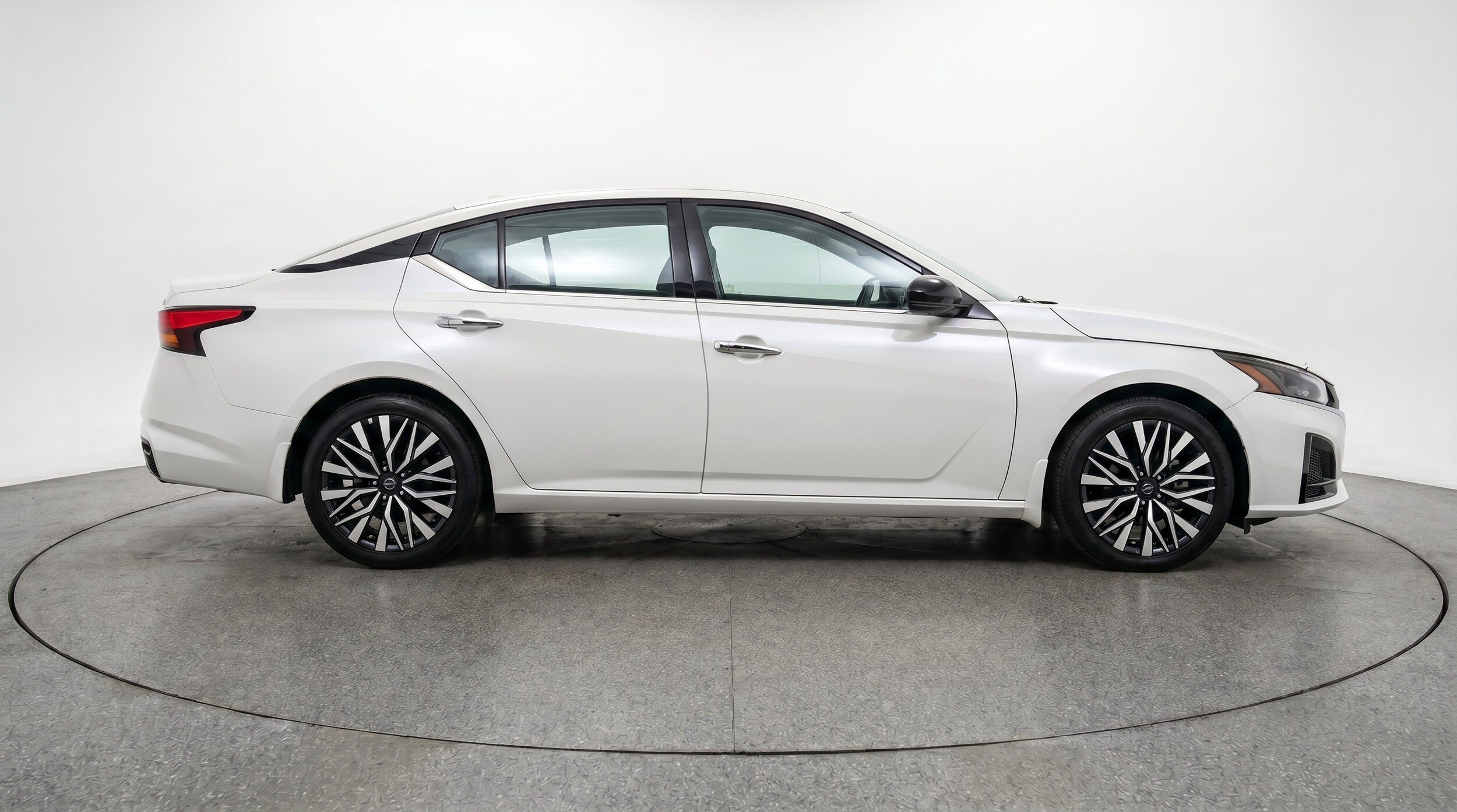 Thumbnail: 2025 Nissan Altima - 11