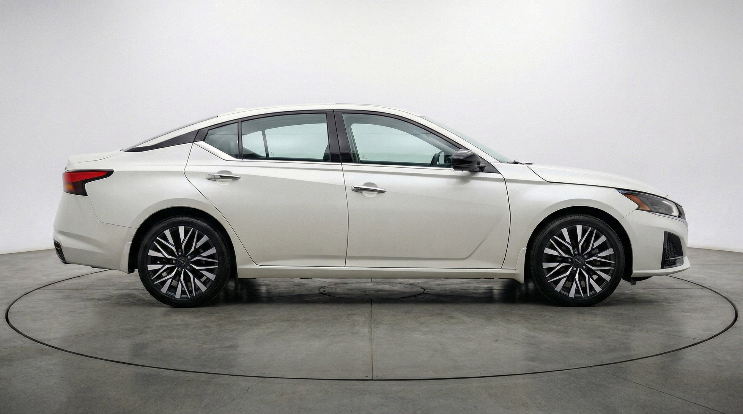 Thumbnail: 2025 Nissan Altima - 11
