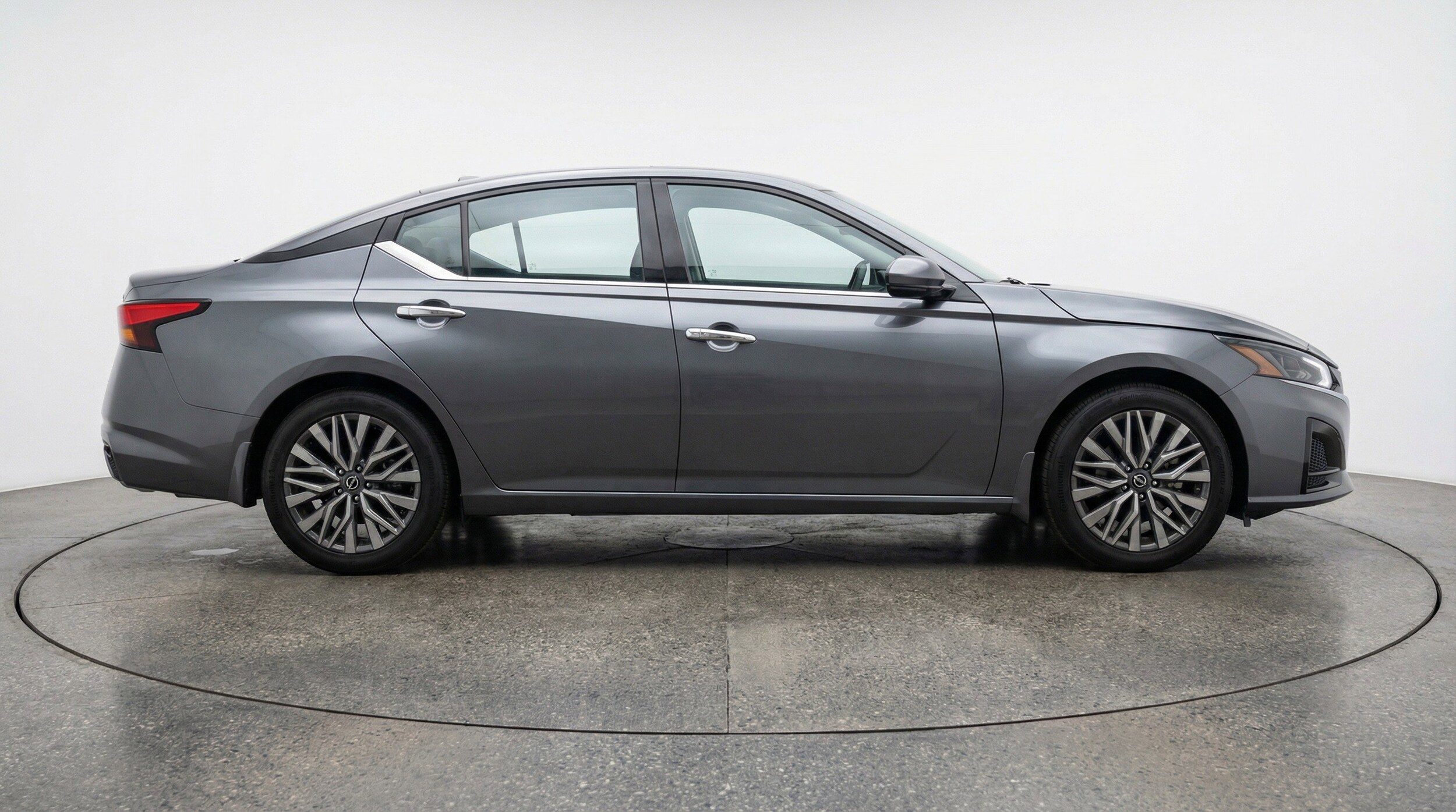 Thumbnail: 2025 Nissan Altima - 11