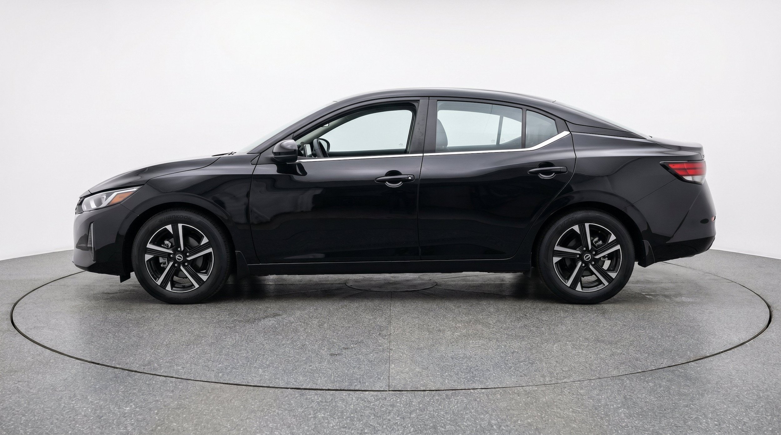 Thumbnail: 2025 Nissan Sentra - 5