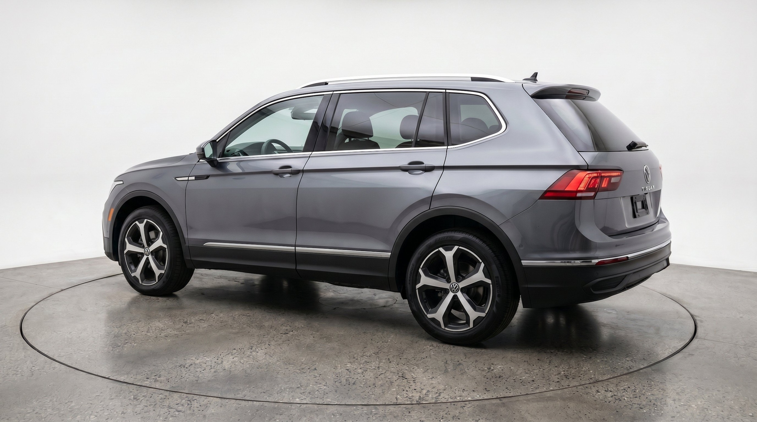 Thumbnail: 2026 Volkswagen Tiguan - 6